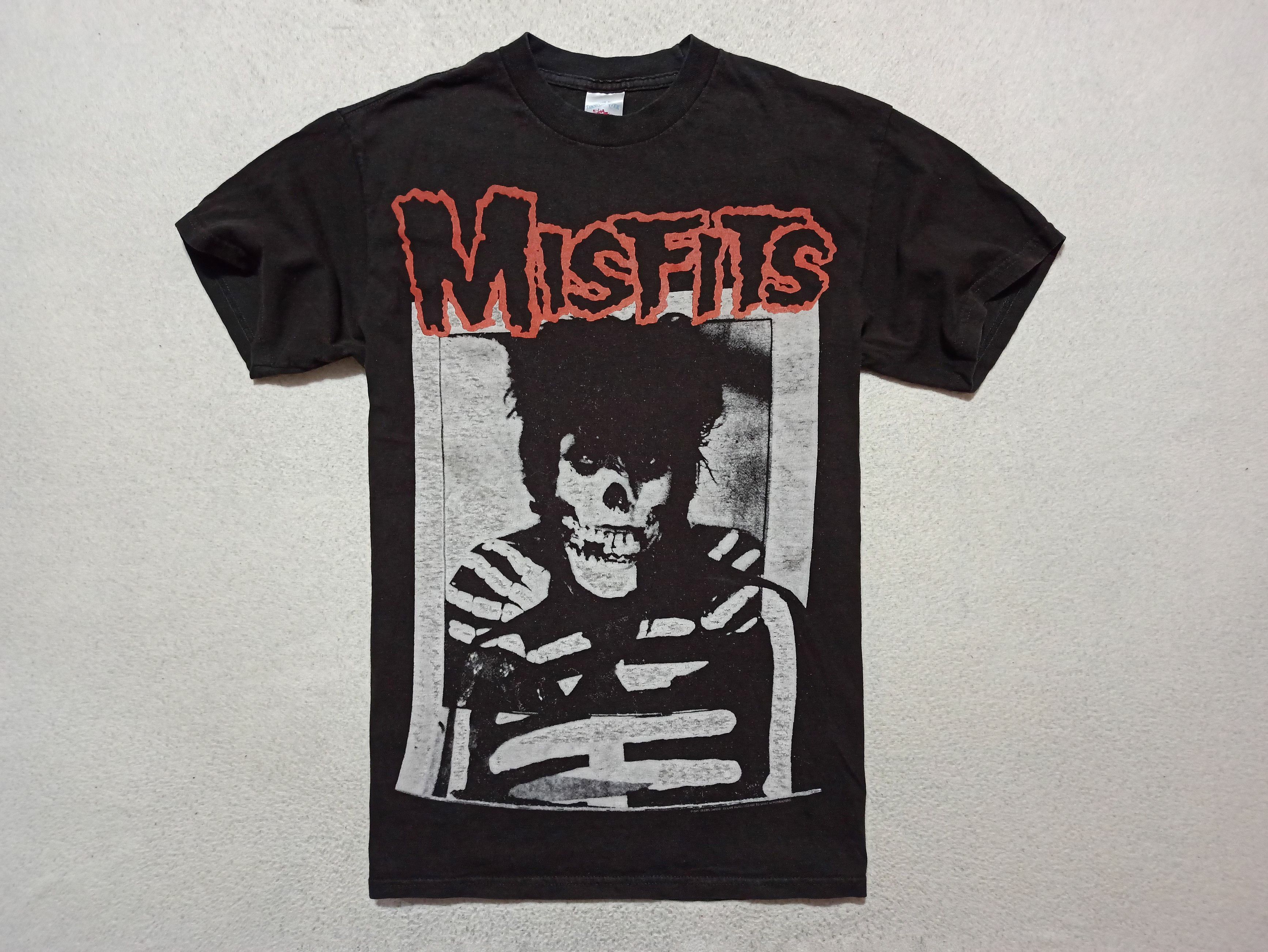 Band Tees × Misfits × Vintage 2007 Misfits Skull Glenn Danzing T Shirt Size US M / EU 48-50 / 2 - 1 Thumbnail