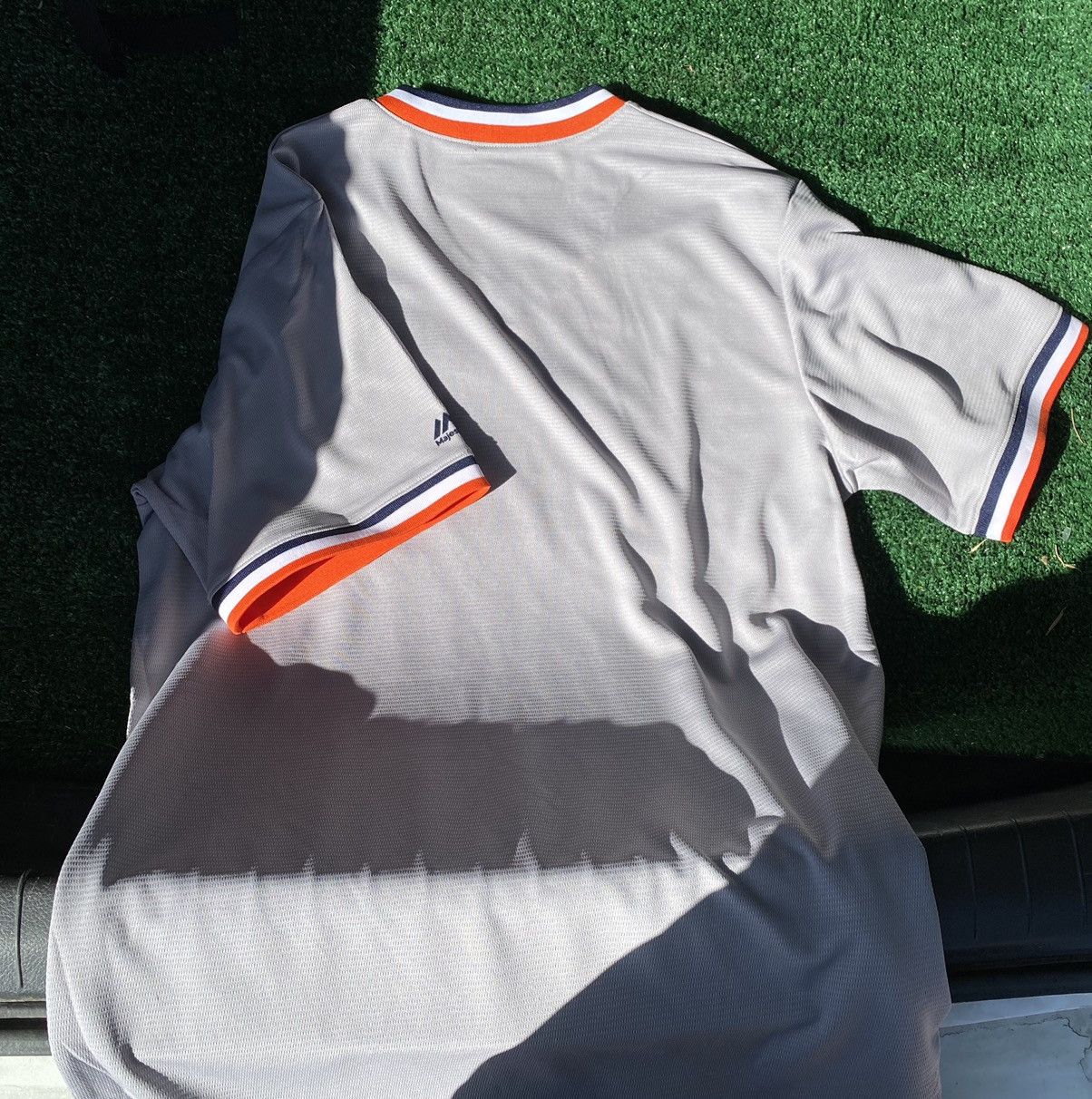 Majestic Adult Medium Vintage Majestic Jersey Detroit Tigers Size US M / EU 48-50 / 2 - 6 Thumbnail