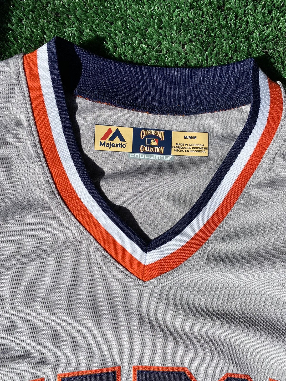 Majestic Adult Medium Vintage Majestic Jersey Detroit Tigers Size US M / EU 48-50 / 2 - 4 Thumbnail