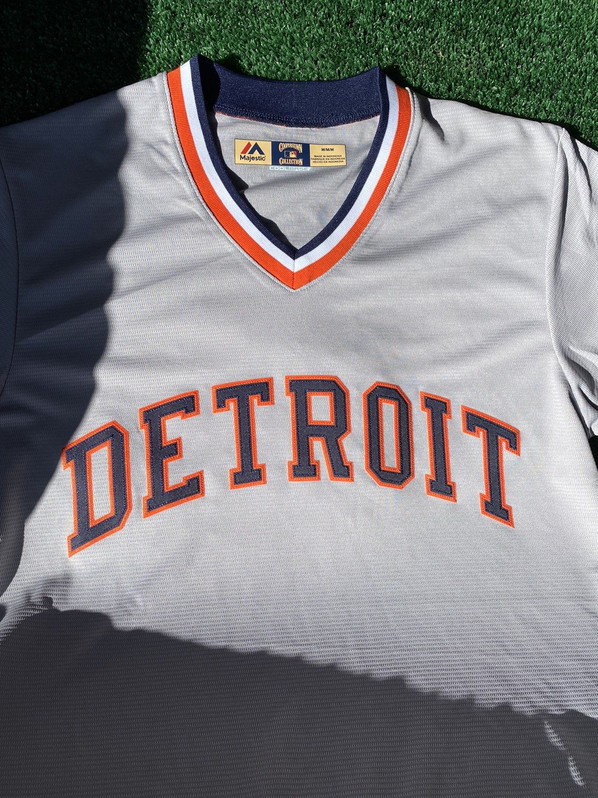 Majestic Adult Medium Vintage Majestic Jersey Detroit Tigers Size US M / EU 48-50 / 2 - 9 Thumbnail