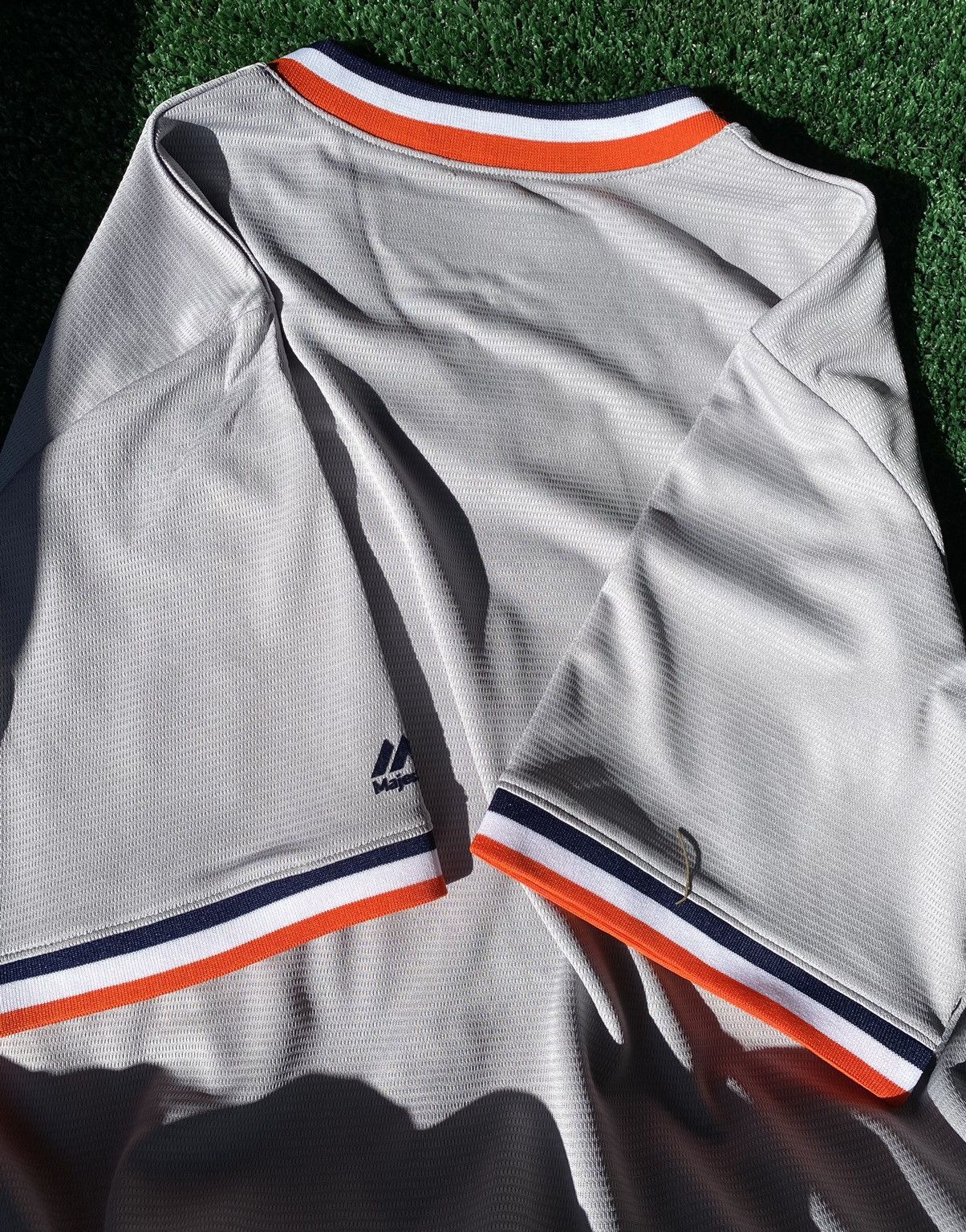 Majestic Adult Medium Vintage Majestic Jersey Detroit Tigers Size US M / EU 48-50 / 2 - 3 Thumbnail