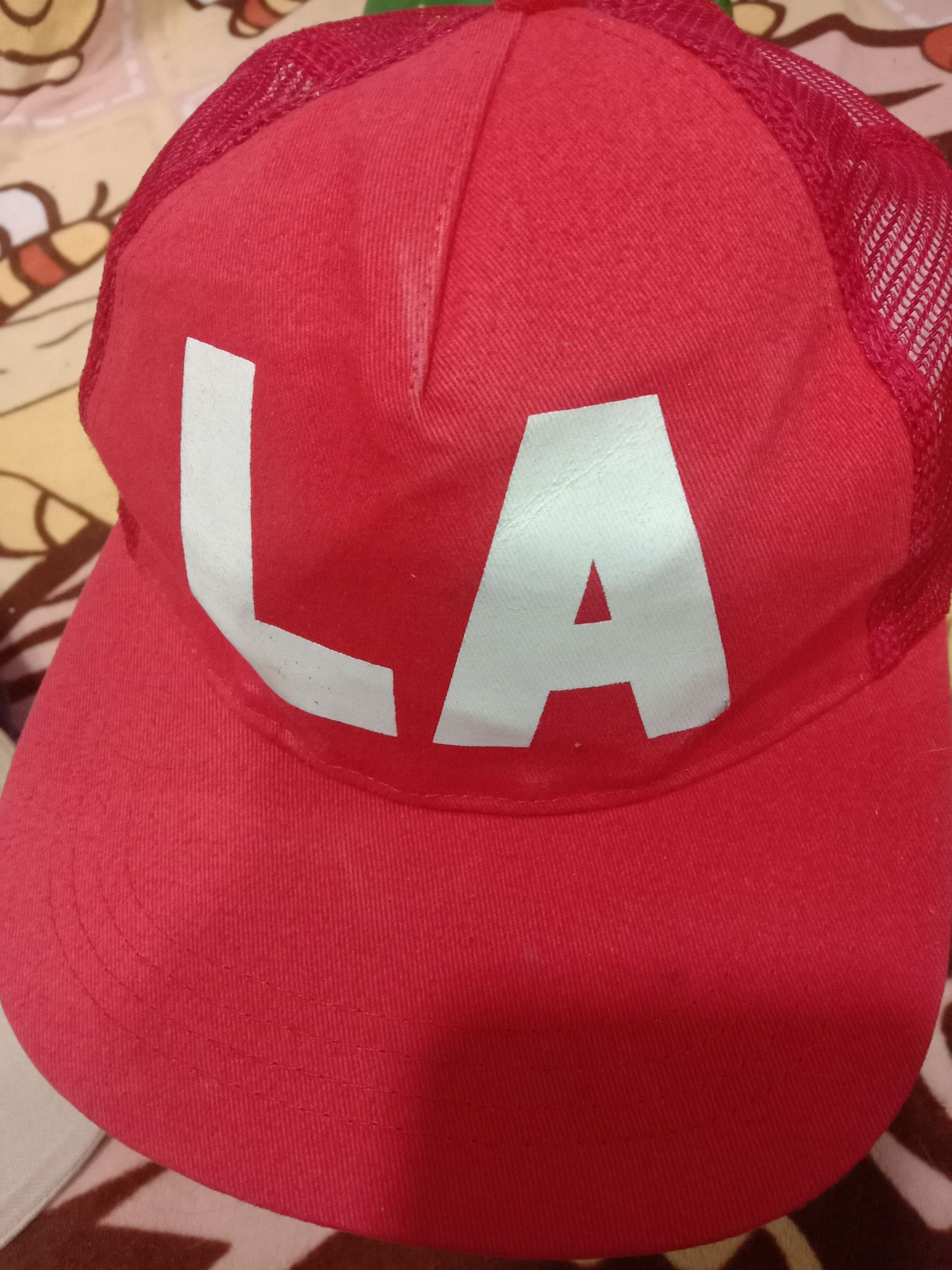 La Los Angeles Trucker Baseball Cap with La with Broken Hearts