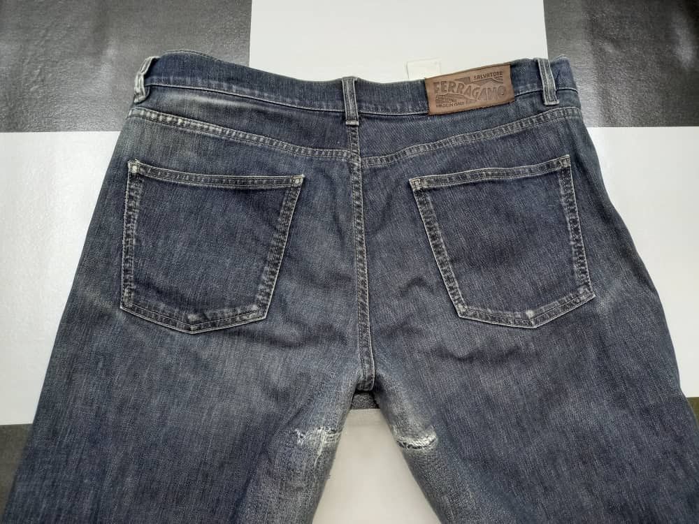 Salvatore Ferragamo Salvatore Ferragamo low loops jeans Size US 37 - 9 Thumbnail