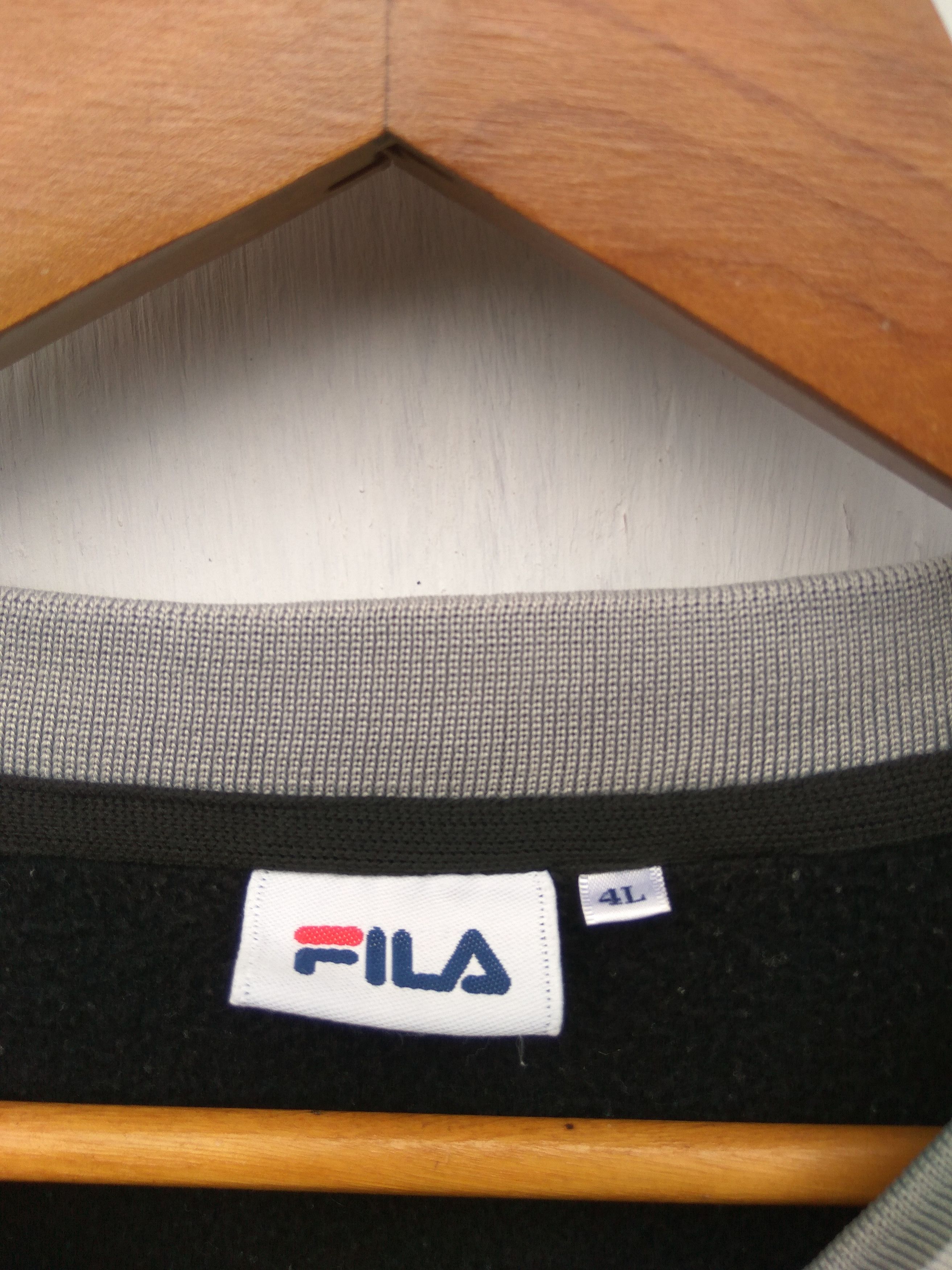 Fila Vintage 90s Vintage Fila sweatshirt big logo Size US L / EU 52-54 / 3 - 5 Thumbnail