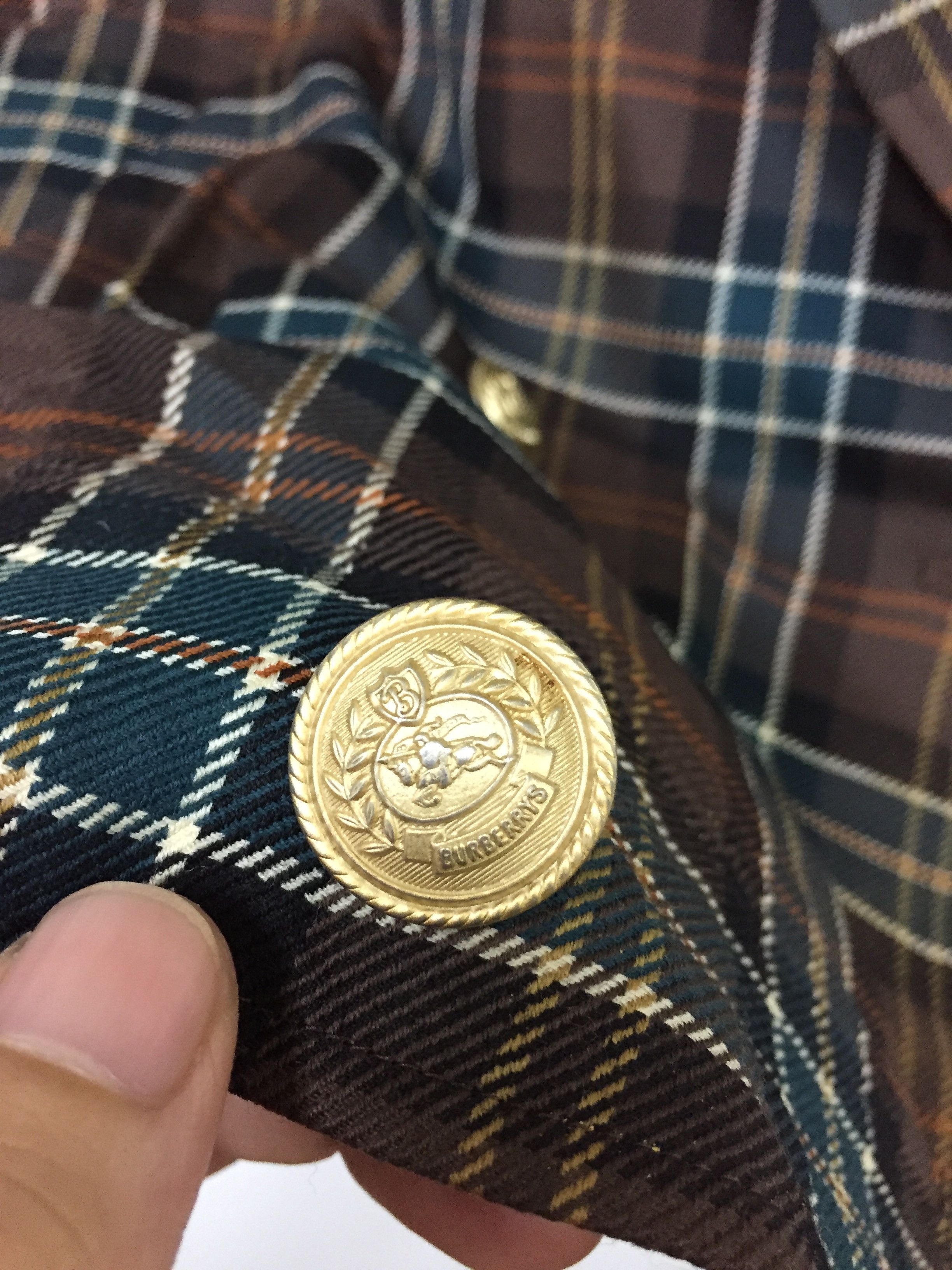 Burberry 90's nova check tartan wool Asymmetrical gold button jacket Size US S / EU 44-46 / 1 - 7 Thumbnail