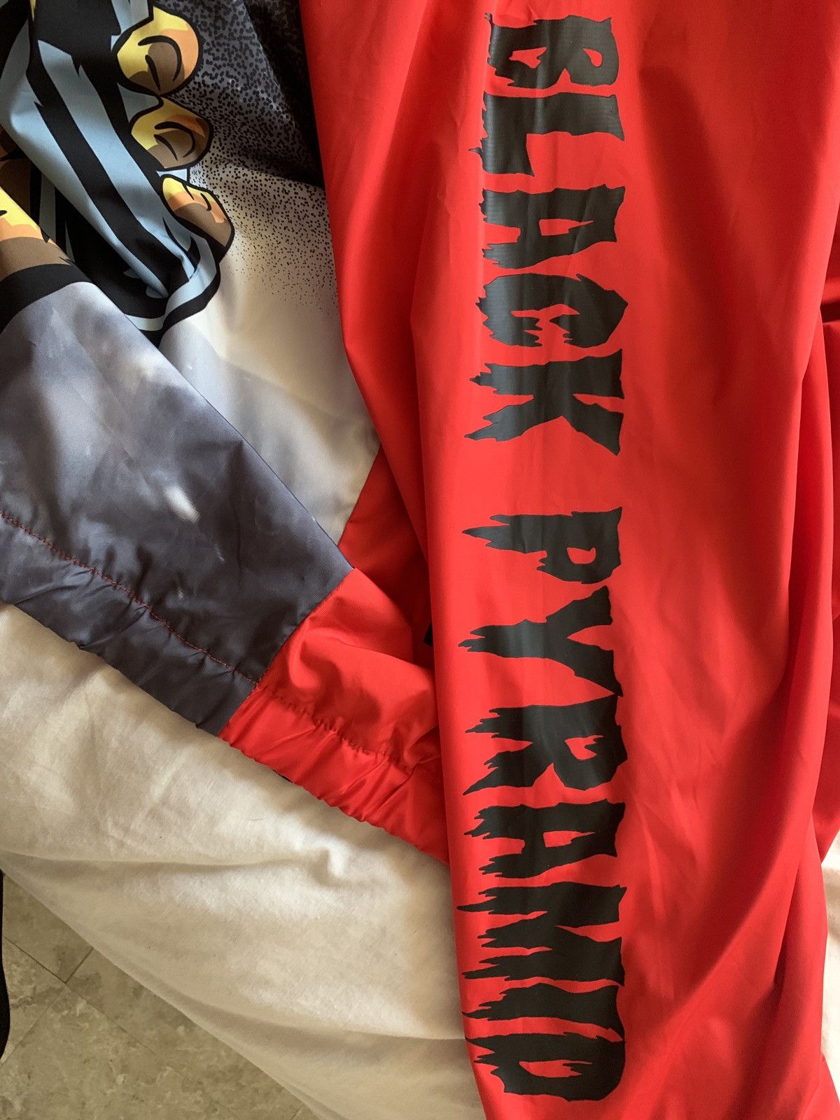 Black Pyramid Black pyramid windbreaker Size US XL / EU 56 / 4 - 3 Thumbnail