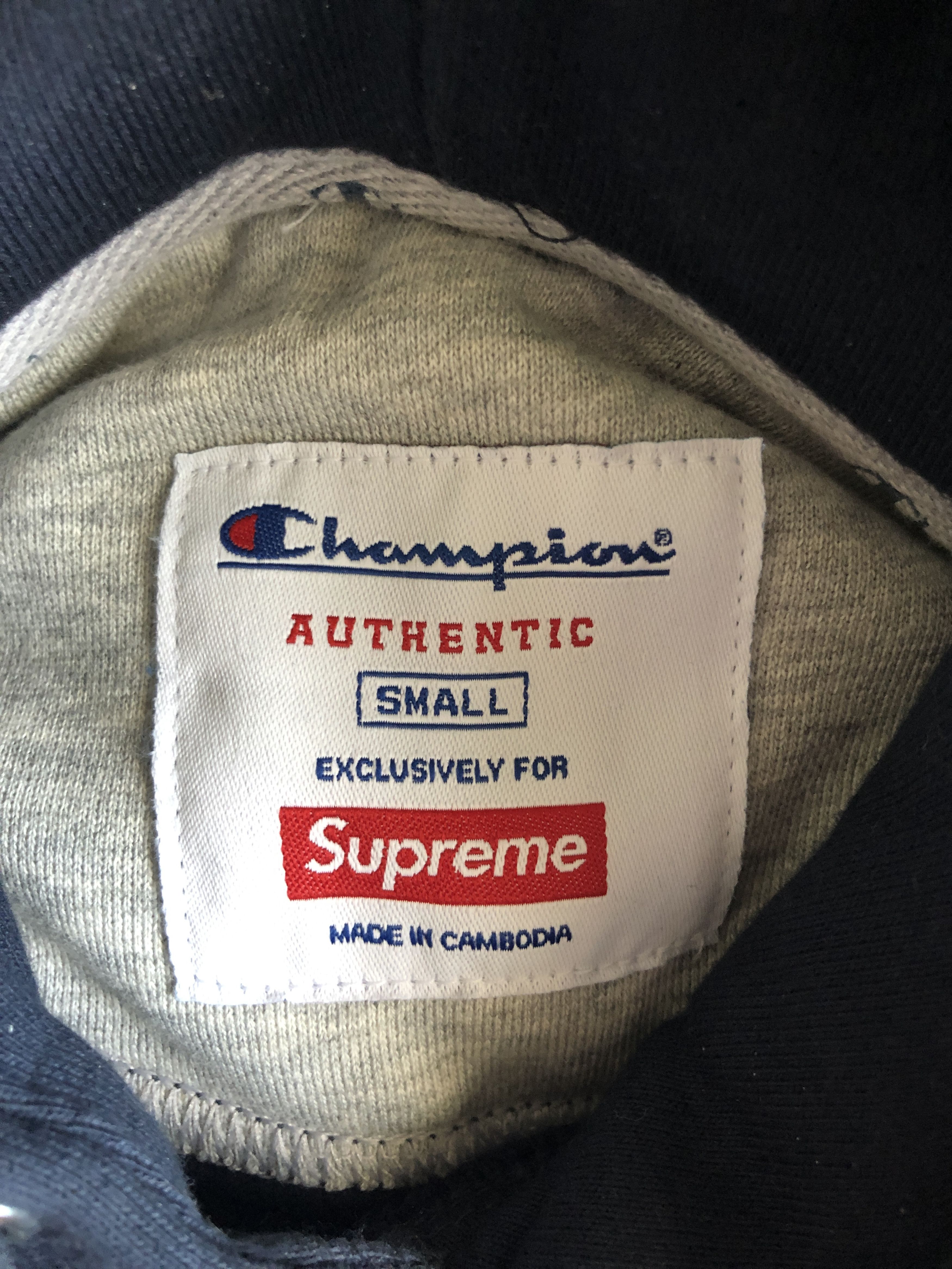 Champion × Supreme Supreme x Champion Hooded Sweatshirt FW16 Size Small Navy Size US S / EU 44-46 / 1 - 2 Thumbnail