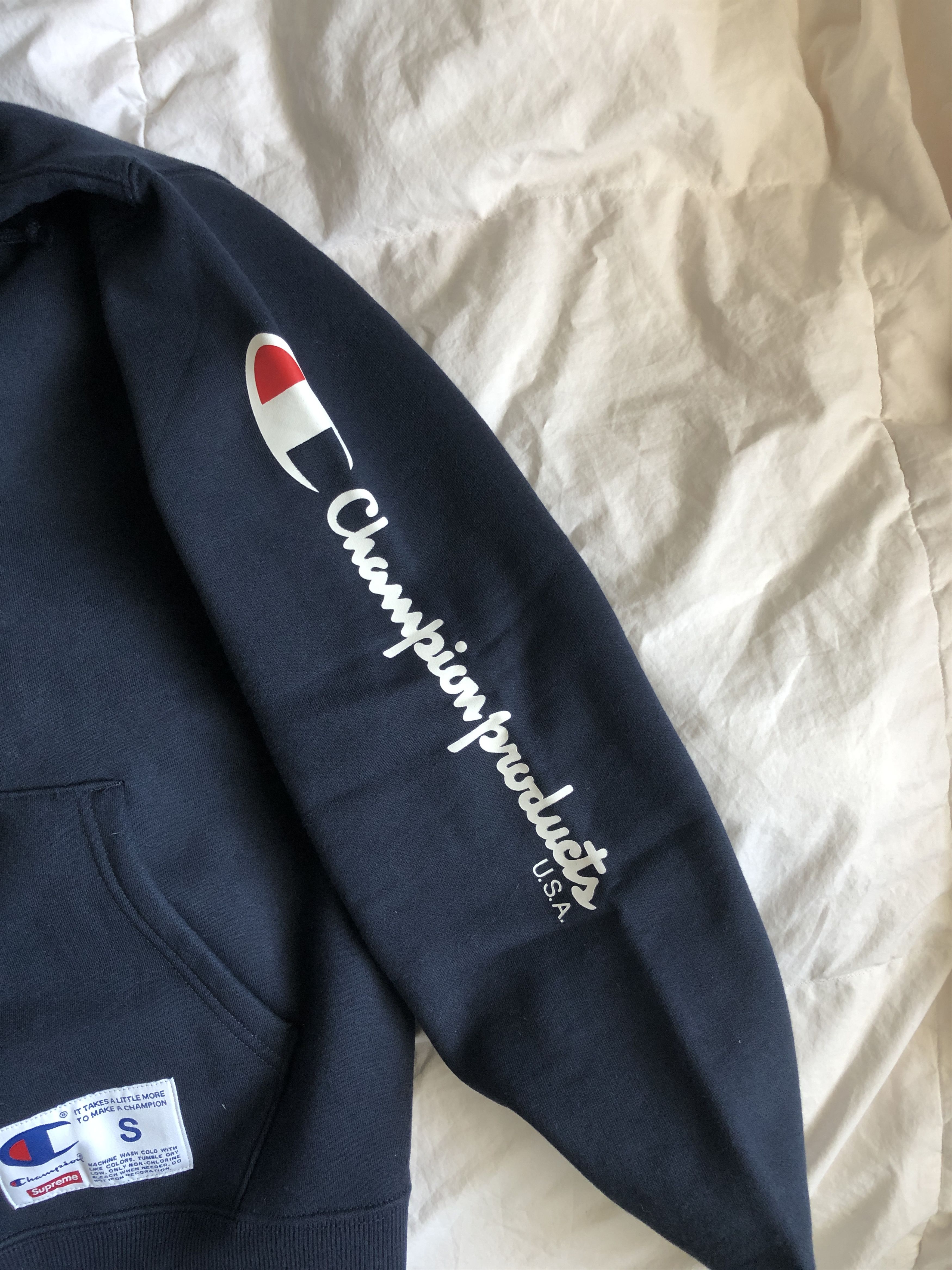 Champion × Supreme Supreme x Champion Hooded Sweatshirt FW16 Size Small Navy Size US S / EU 44-46 / 1 - 5 Thumbnail