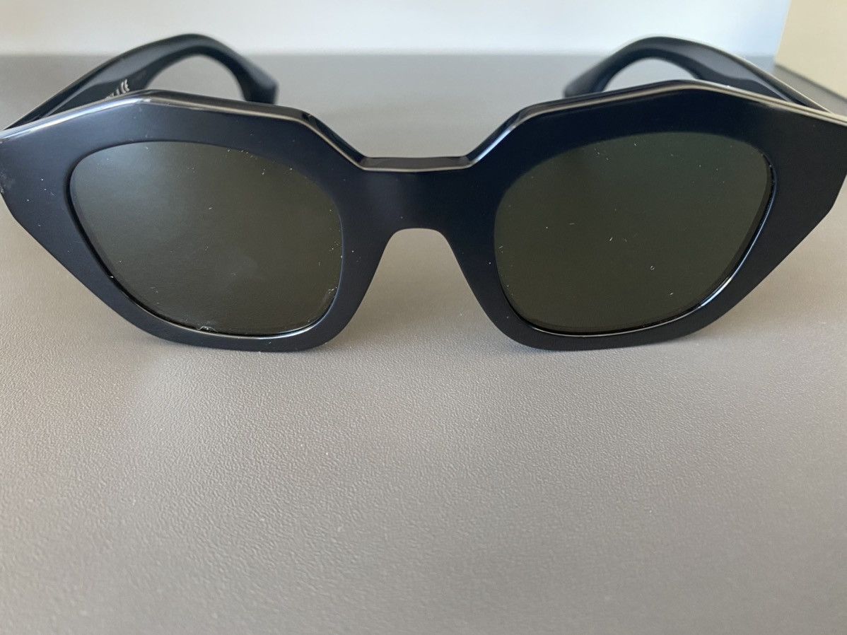 Burberry Burberry Black Round Sunglasses (BE4288) Size ONE SIZE - 1 Thumbnail