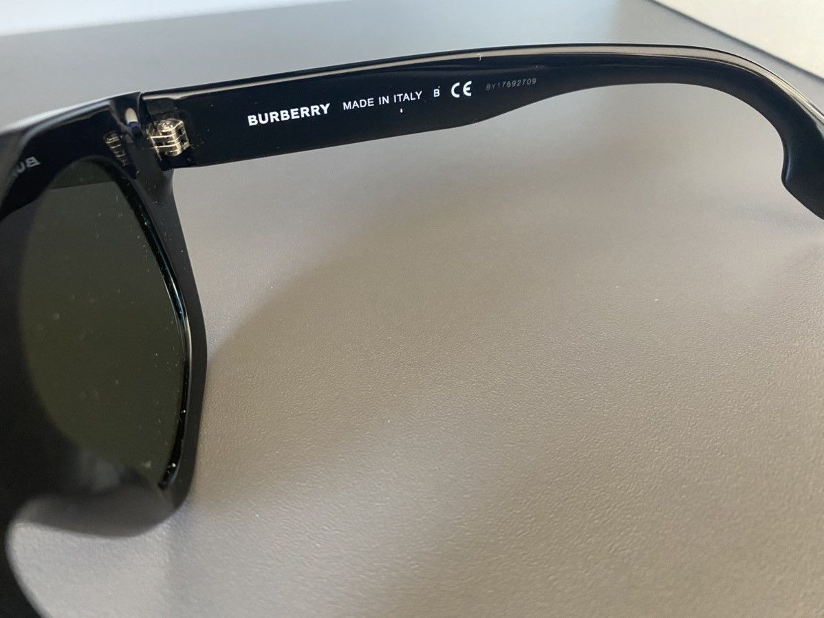 Burberry Burberry Black Round Sunglasses (BE4288) Size ONE SIZE - 3 Thumbnail