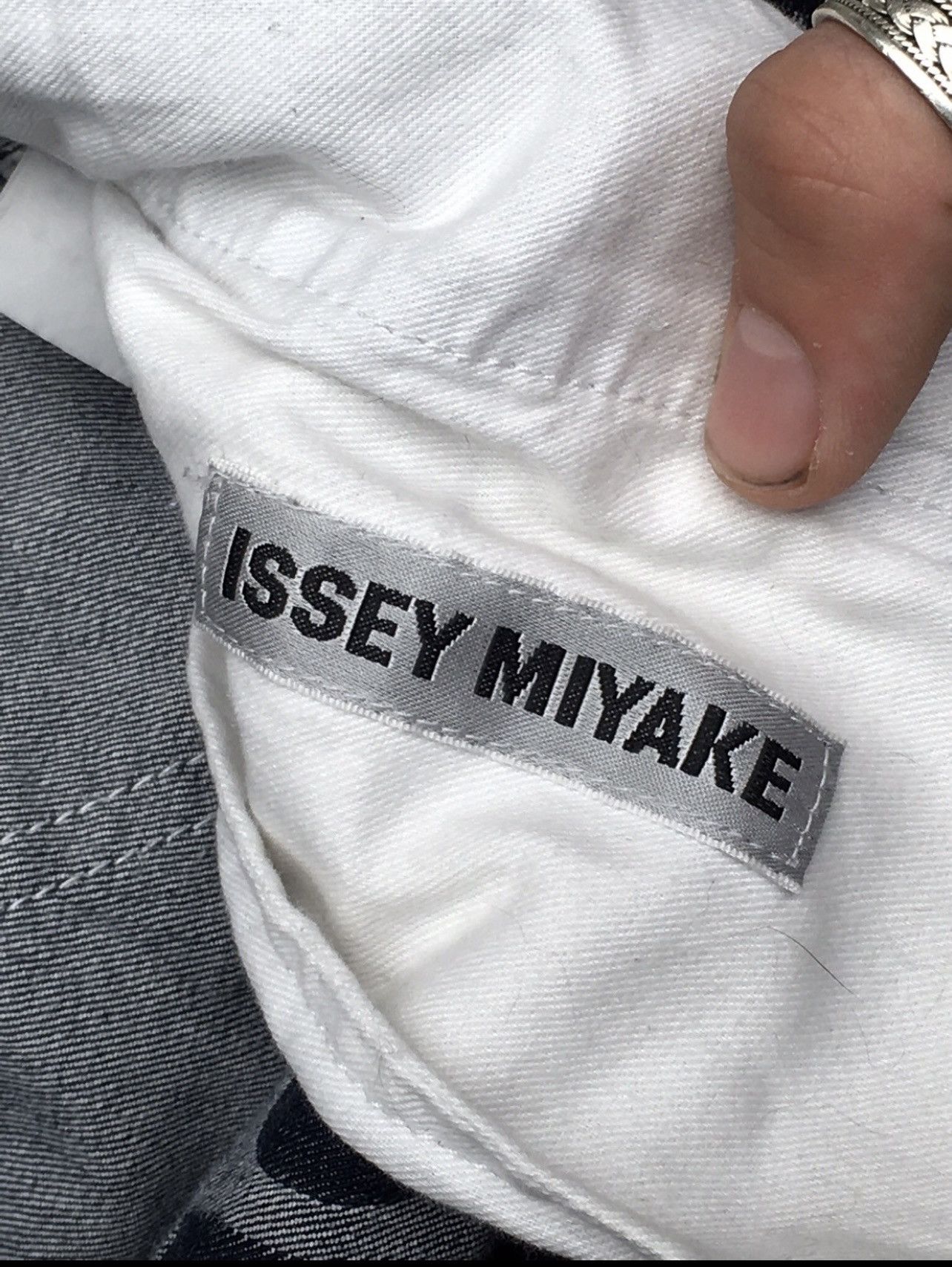 Issey Miyake Issey Miyake Jaquard Denim Size US 29 - 5 Thumbnail