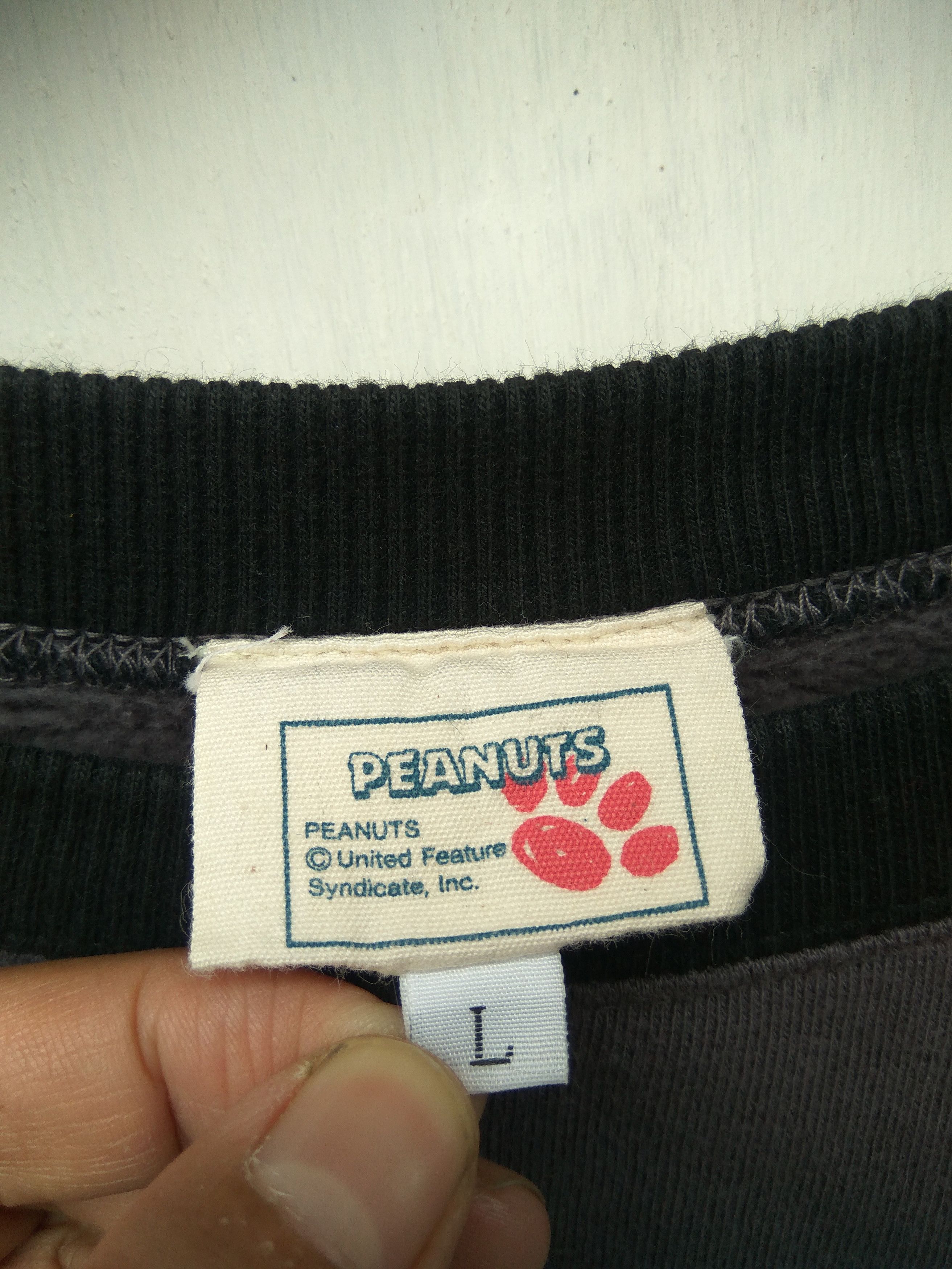 Kaws Vintage Peanuts Snoopy sweatshirt woodstock Size US M / EU 48-50 / 2 - 4 Thumbnail
