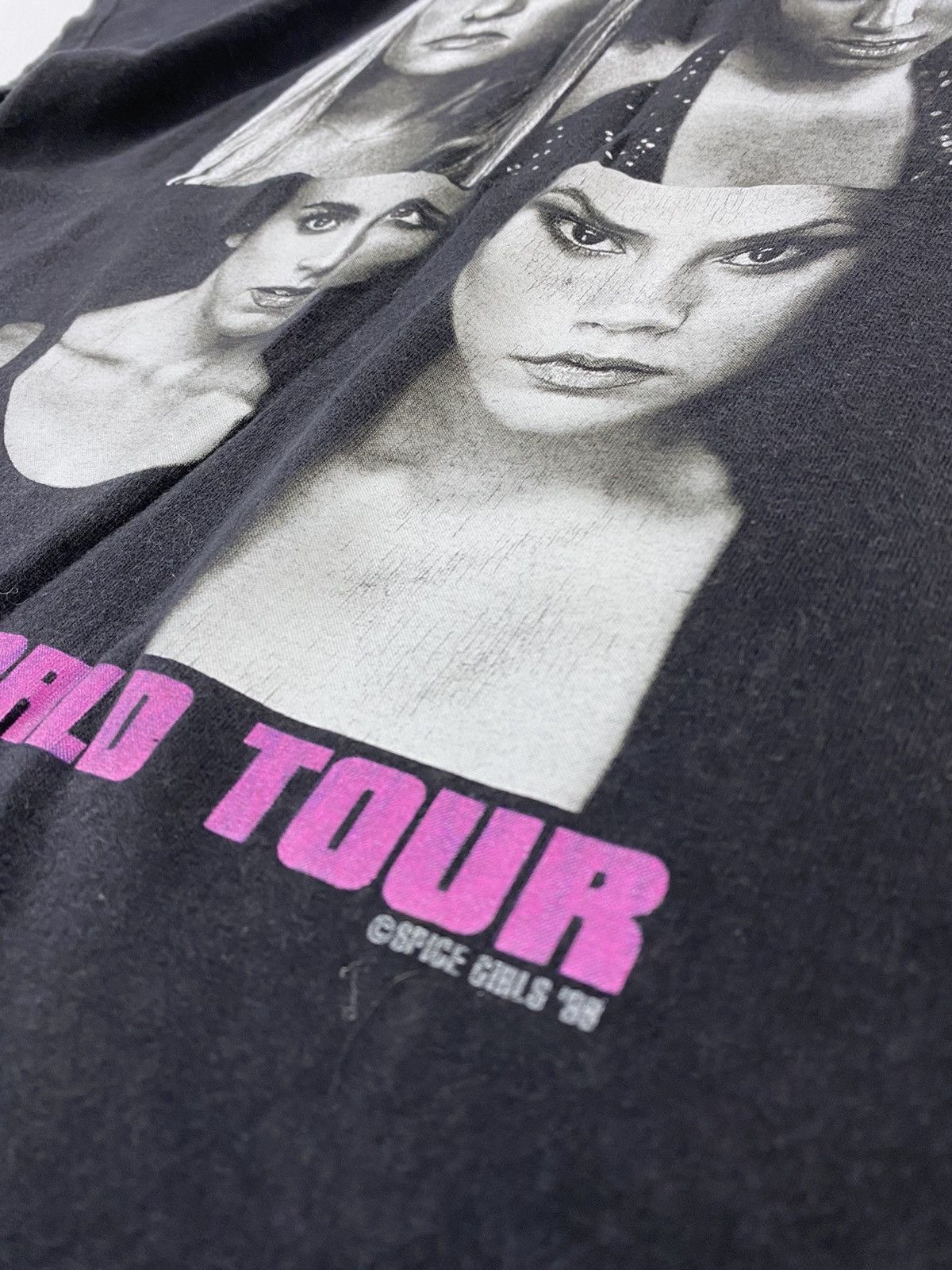 Band Tees vintage 1998 spice girl spiceworld tour rap tees t-shirts Size US M / EU 48-50 / 2 - 6 Thumbnail