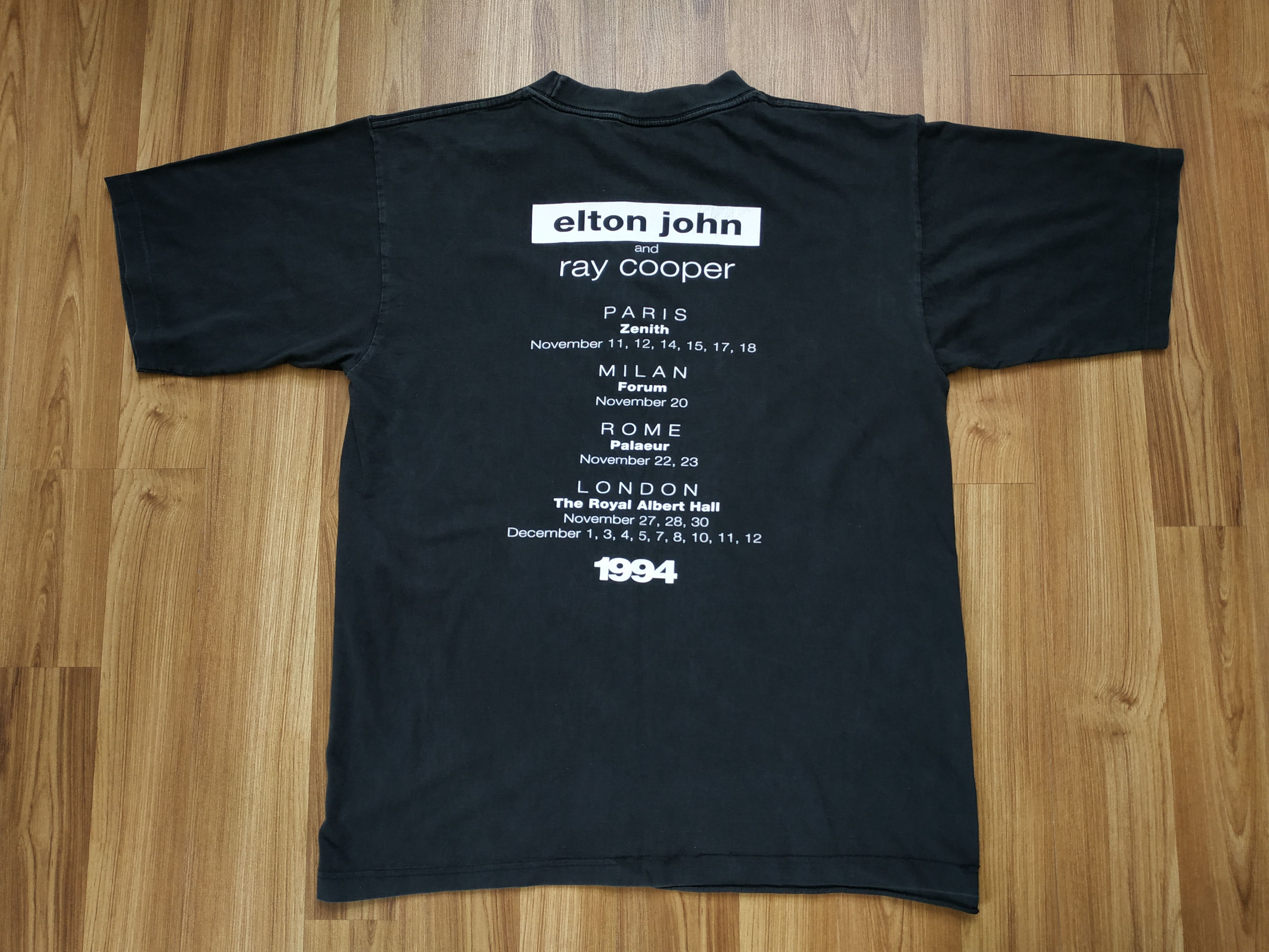 Band Tees Vintage 1994 Elton John And Ray Cooper T Shirt Tee Size XL Size US XL / EU 56 / 4 - 5 Thumbnail