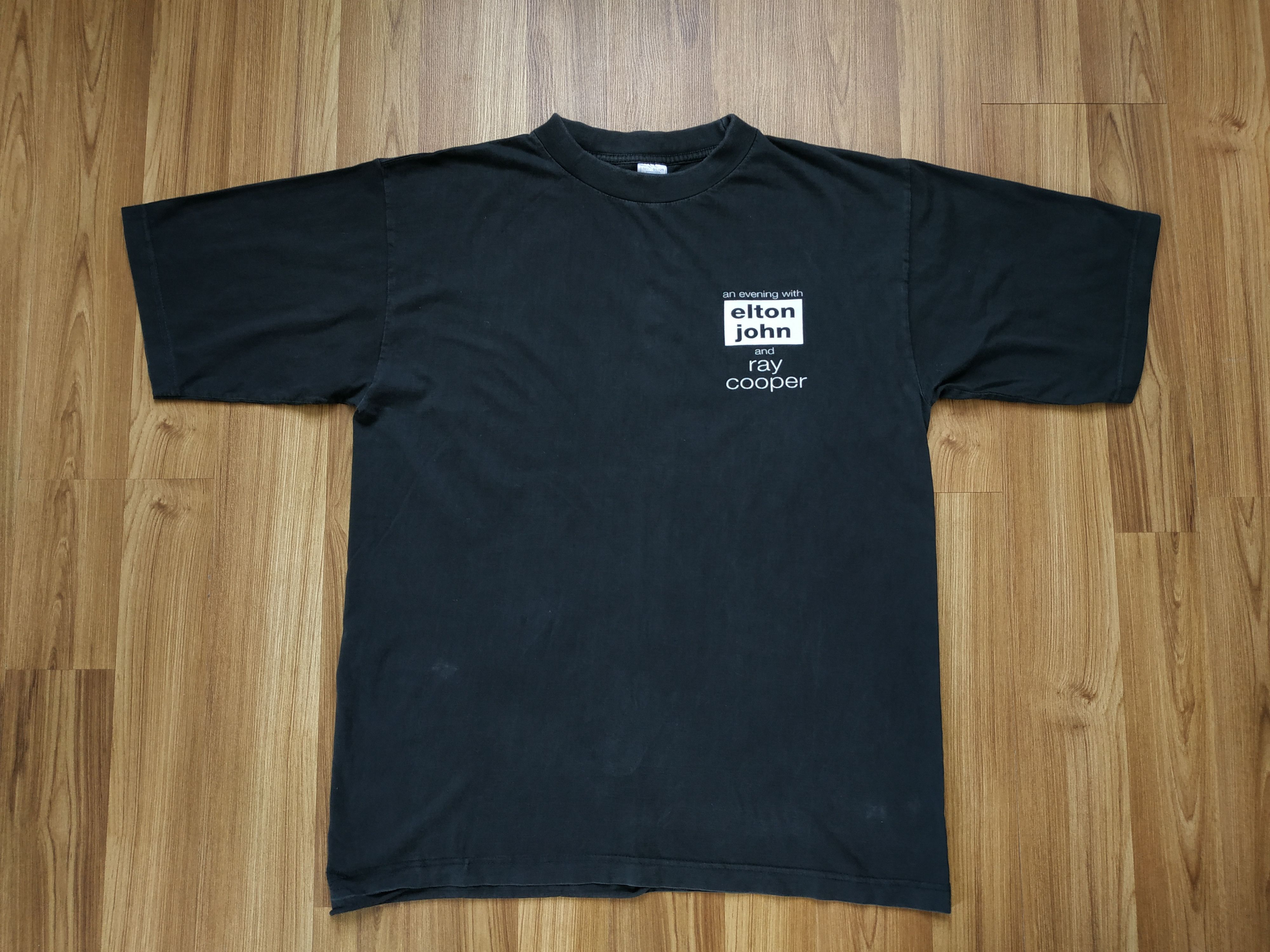 Band Tees Vintage 1994 Elton John And Ray Cooper T Shirt Tee Size XL Size US XL / EU 56 / 4 - 1 Thumbnail