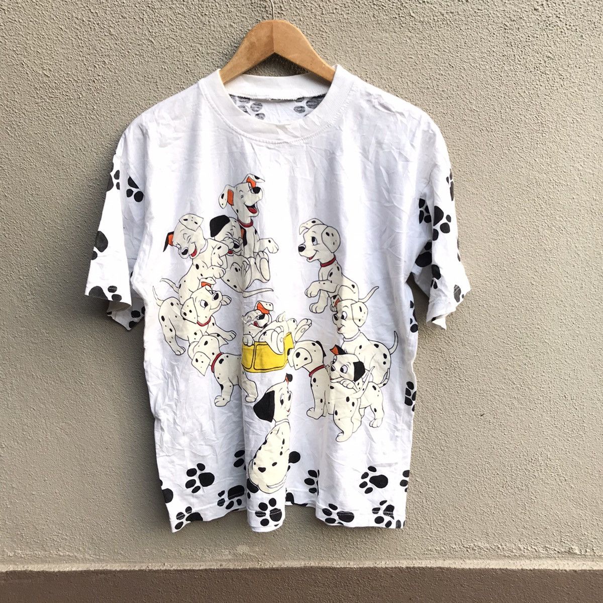 Vintage Vintage 101 DALMATIONS movie aop tee disney Size US L / EU 52-54 / 3 - 1 Thumbnail