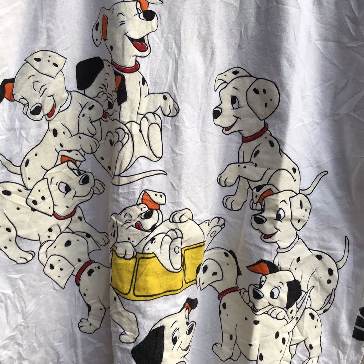 Vintage Vintage 101 DALMATIONS movie aop tee disney Size US L / EU 52-54 / 3 - 5 Thumbnail