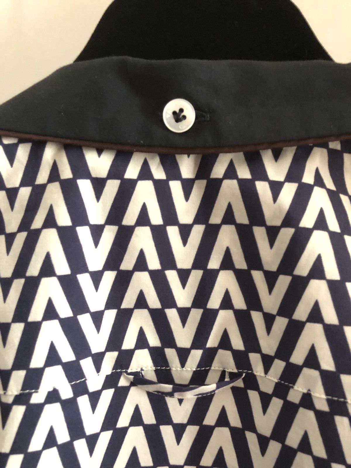 Valentino Valentino SS19 Runway Optical SS Shirt Size US S / EU 44-46 / 1 - 11 Thumbnail