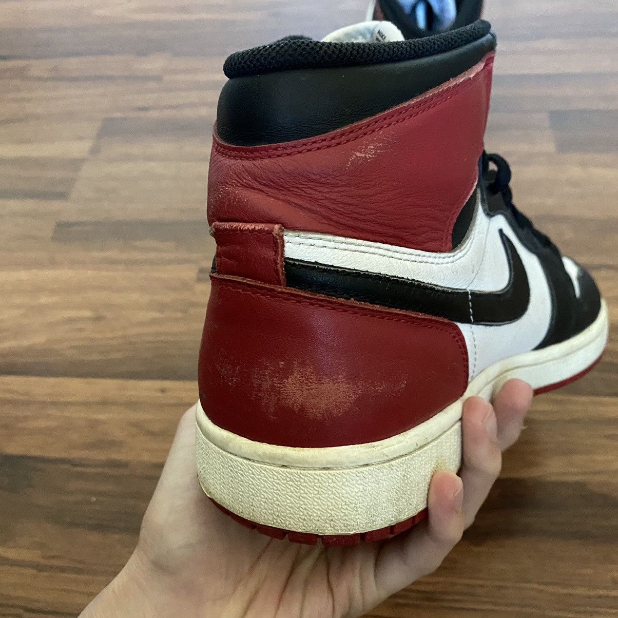 Jordan Brand × Nike Air Jordan 1 Retro High OG 2013 Black Toe 2013 Size US 9.5 / EU 42-43 - 5 Thumbnail