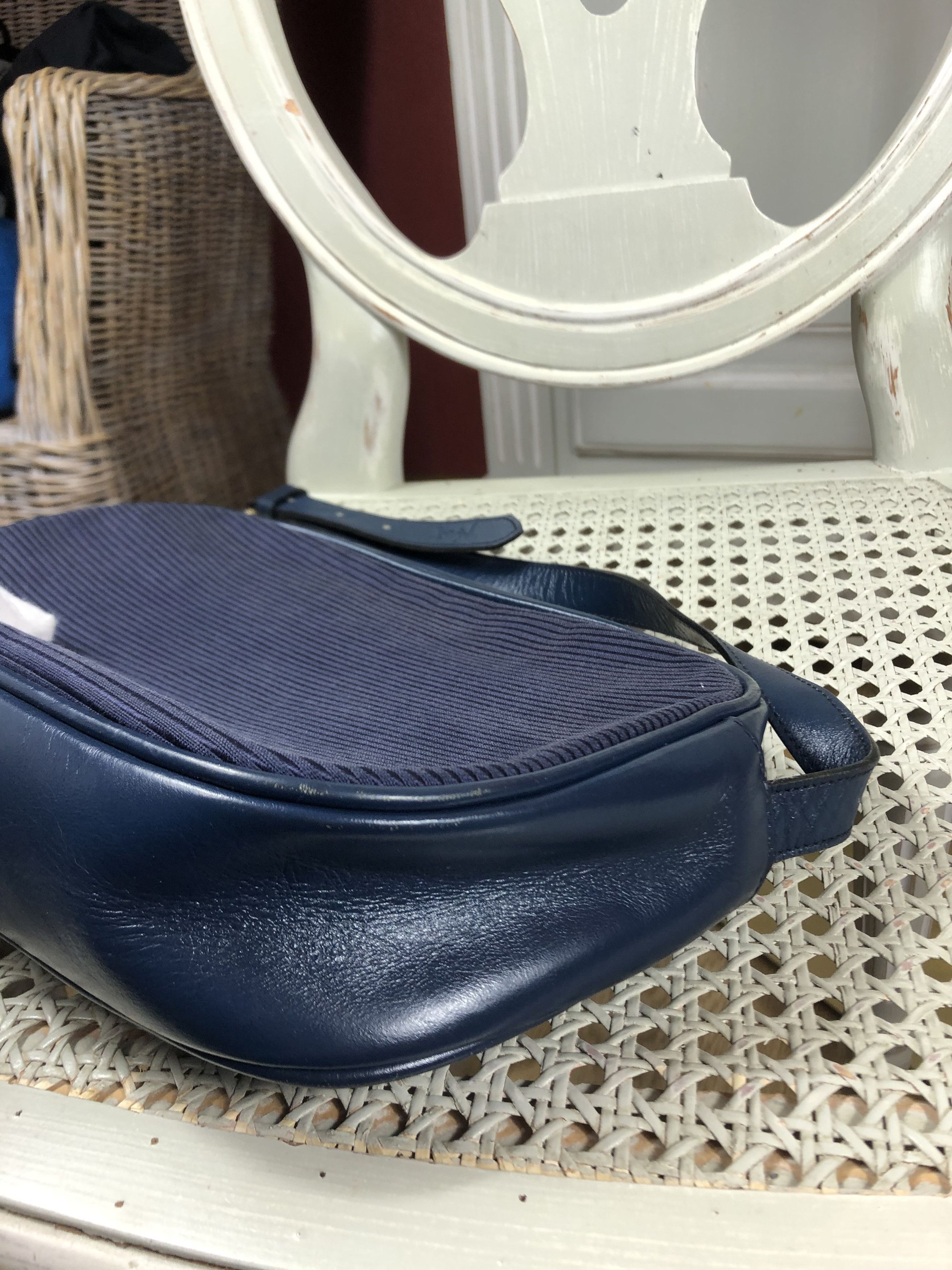 Yves Saint Laurent vintage ysl big logo bag Size ONE SIZE - 11 Thumbnail