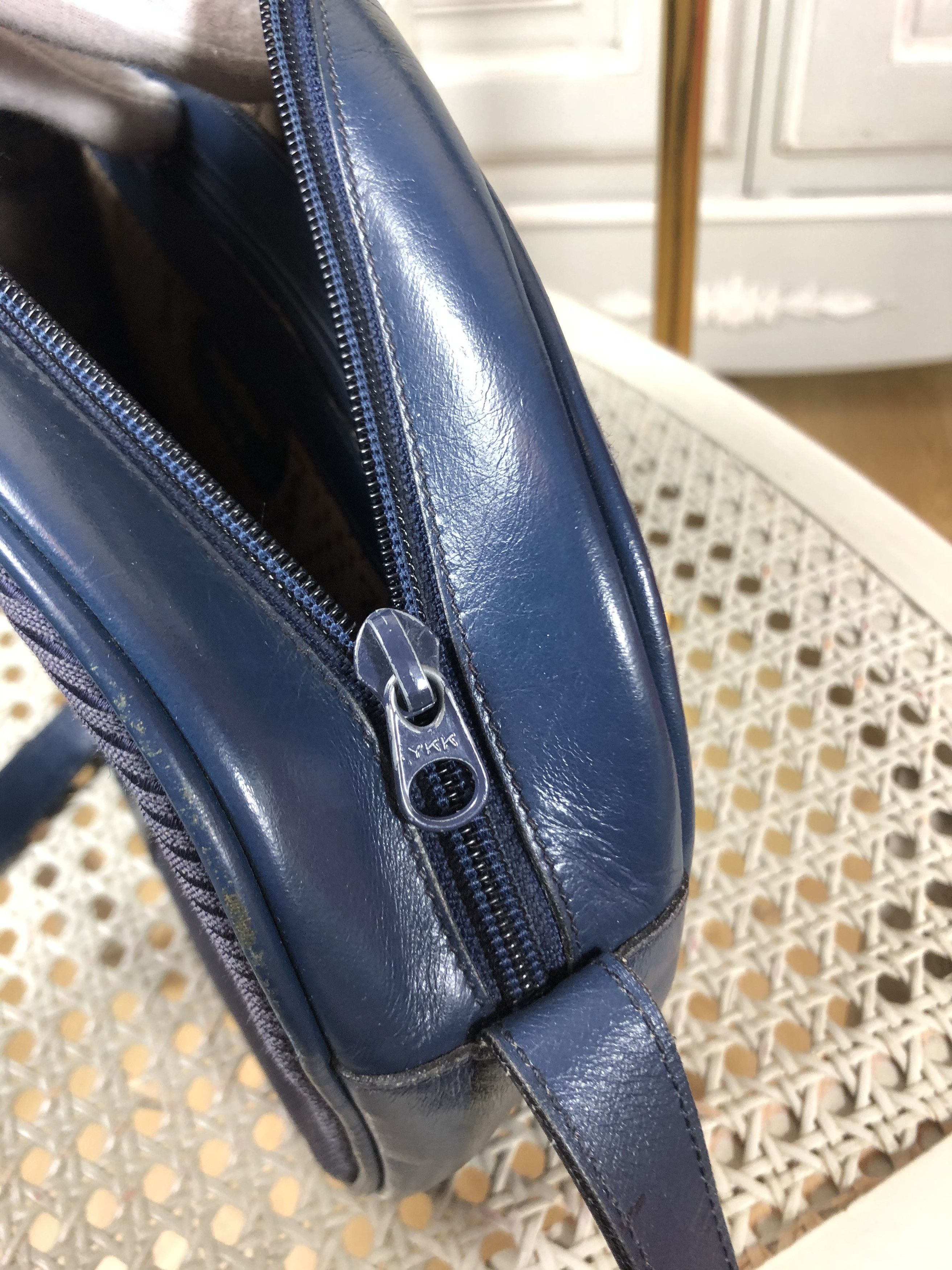 Yves Saint Laurent vintage ysl big logo bag Size ONE SIZE - 4 Thumbnail
