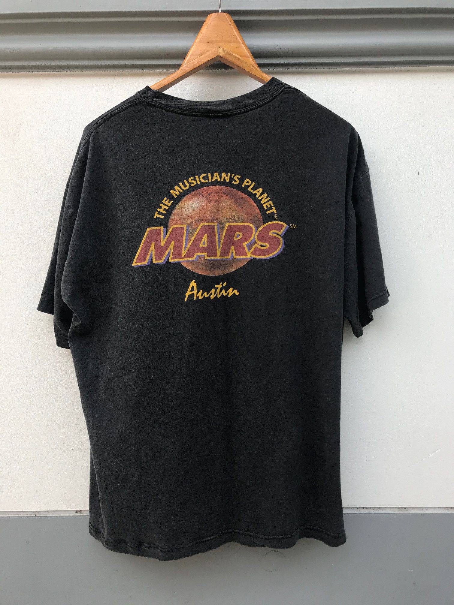 Band Tees Vintage 90s Mars Musicians Planet Music Store Tee XL Faded Size US XL / EU 56 / 4 - 1 Thumbnail