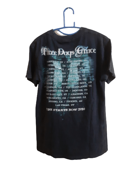 Band Tees × Vintage Three Days Grace Life Starts Now T Shirt Size US S / EU 44-46 / 1 - 2 Thumbnail