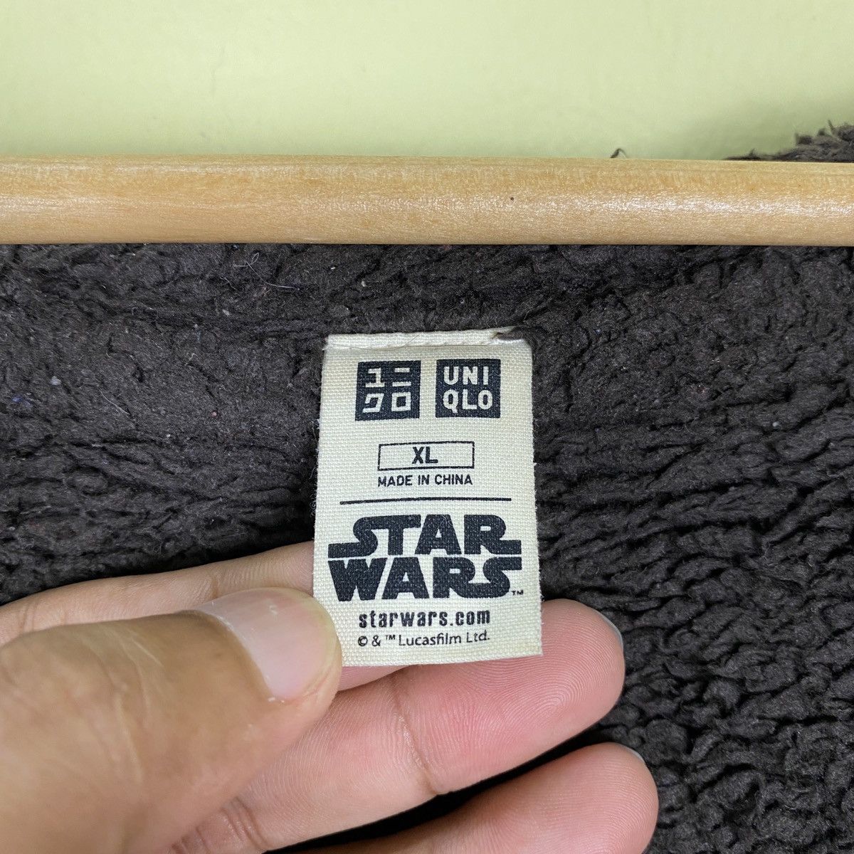 Star Wars Uniqlo Star Wars Zip Up Hoodie Size US XL / EU 56 / 4 - 8 Thumbnail