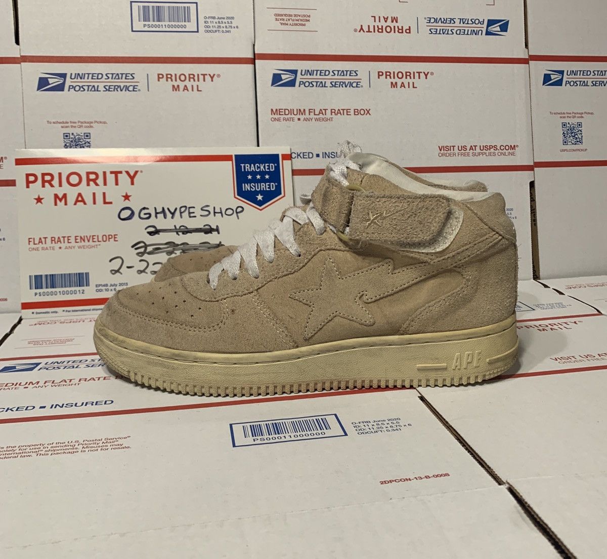 Bape OG High Top BapeStas Suede Beige Size US 9.5 / EU 42-43 - 1 Thumbnail