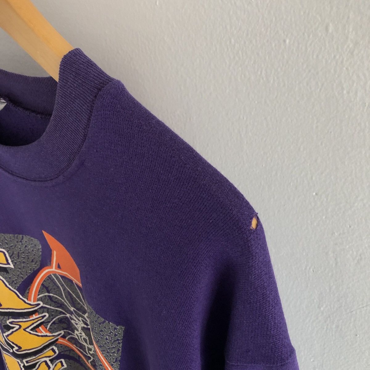 NBA × Vintage Vintage 90s Lakers official NBA sweatshirt Size US L / EU 52-54 / 3 - 5 Thumbnail