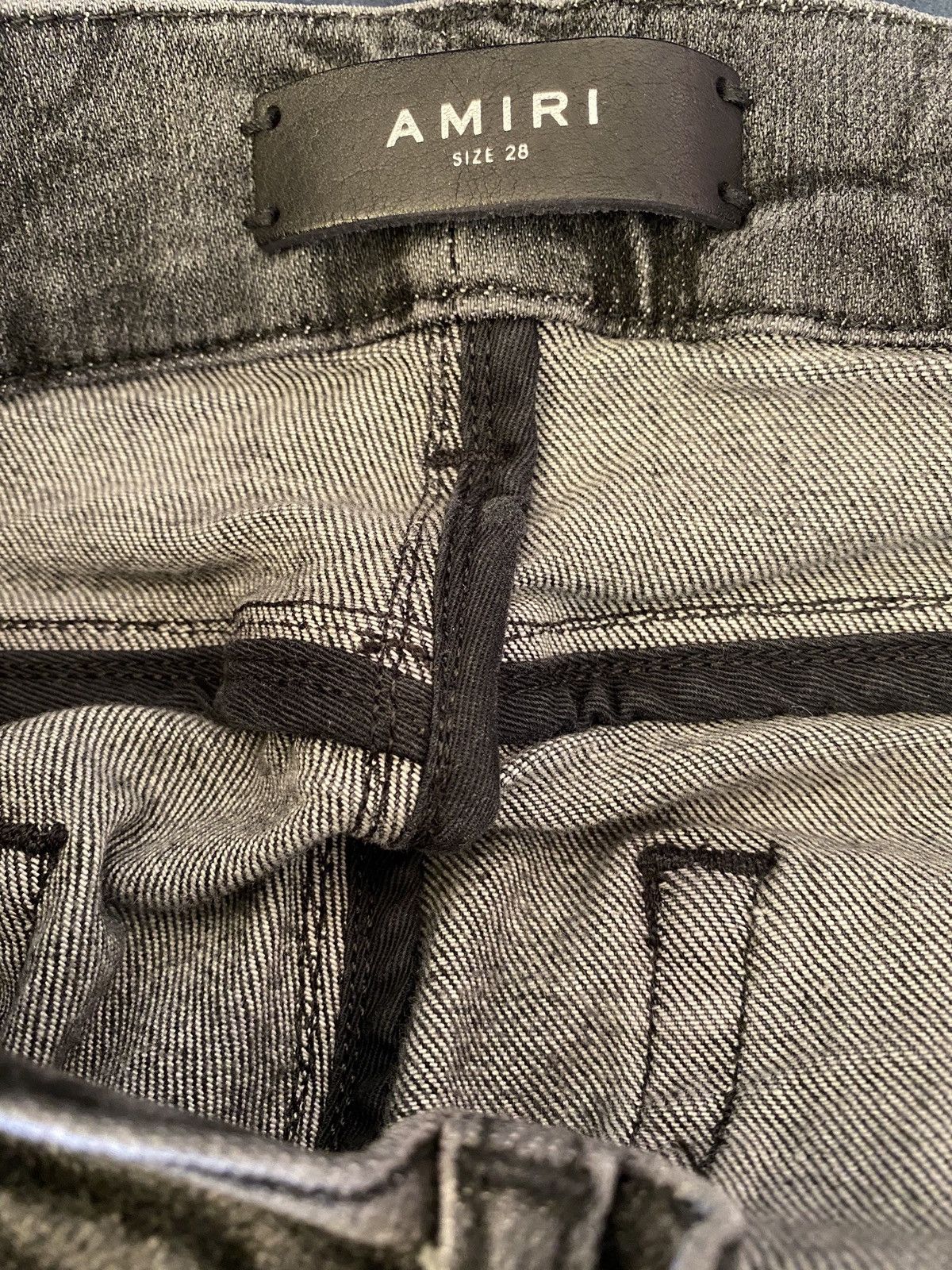 Amiri 100% authentic Amiri Thrasher distressed slim legs jeans Size US 28 / EU 44 - 12 Thumbnail