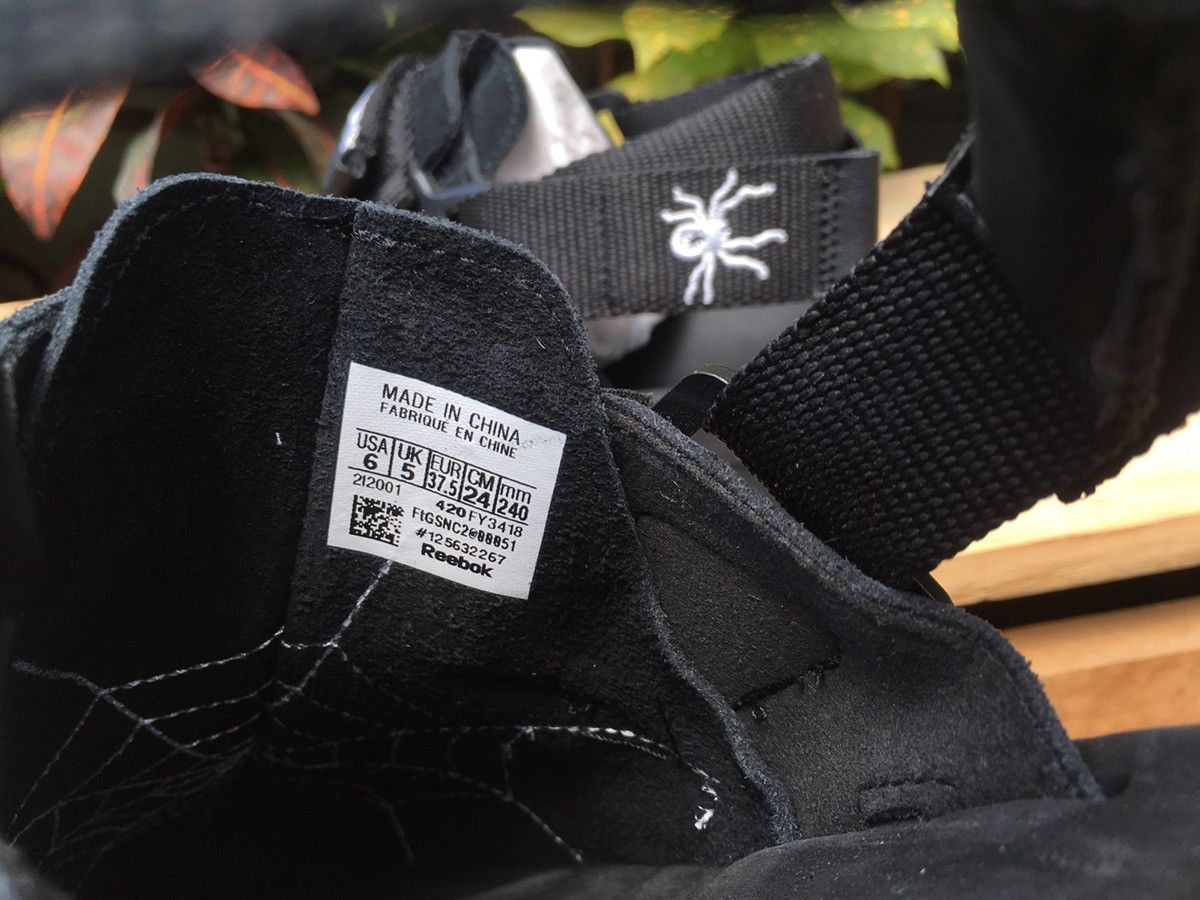 Pleasures × Reebok Pleasures x Reebok Beatnik Black Spiders Webs Size US 6 / EU 39 - 10 Thumbnail