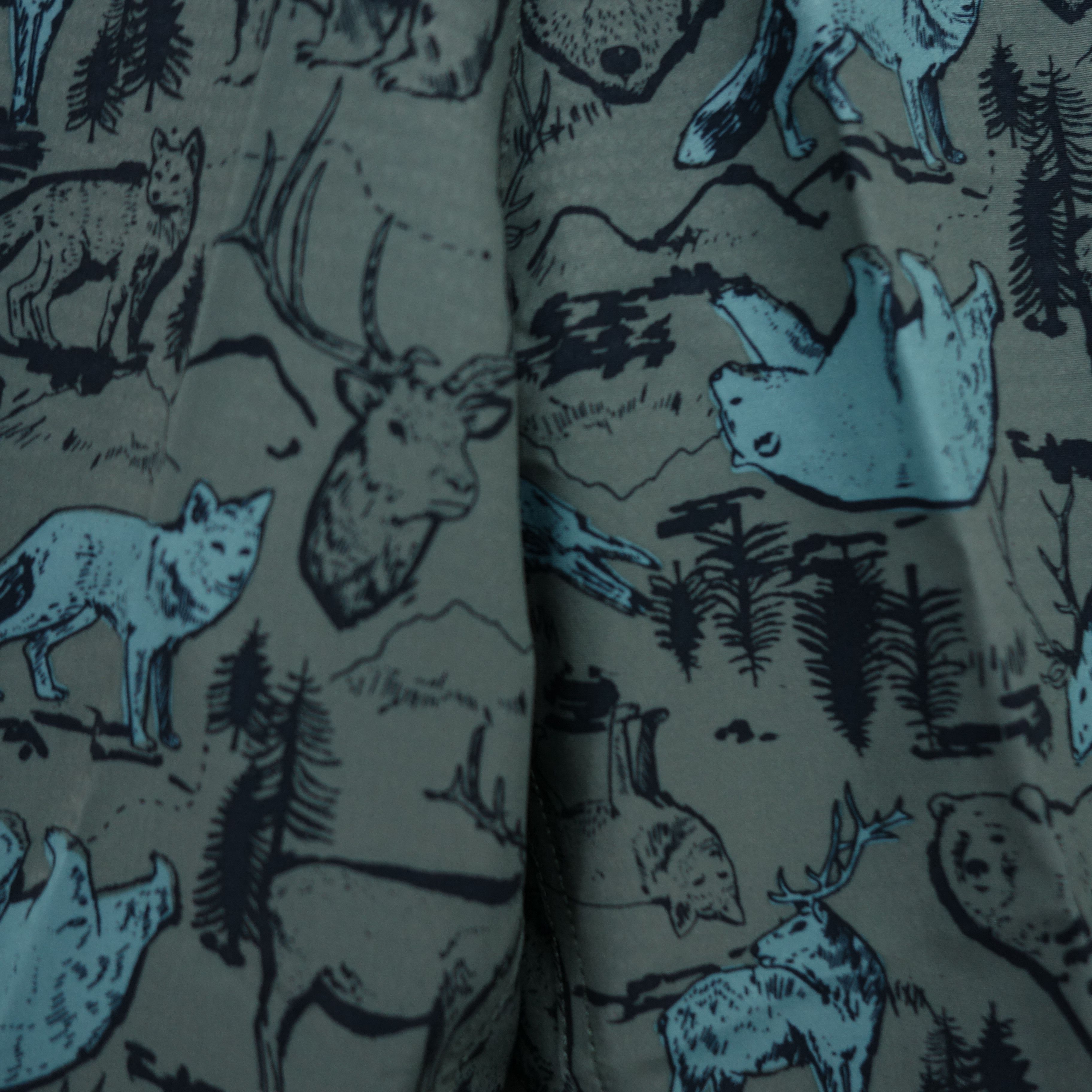 The North Face Green Animals Hiking Outdoors Print Boardshorts Shorts 36 Size US 36 / EU 52 - 4 Thumbnail