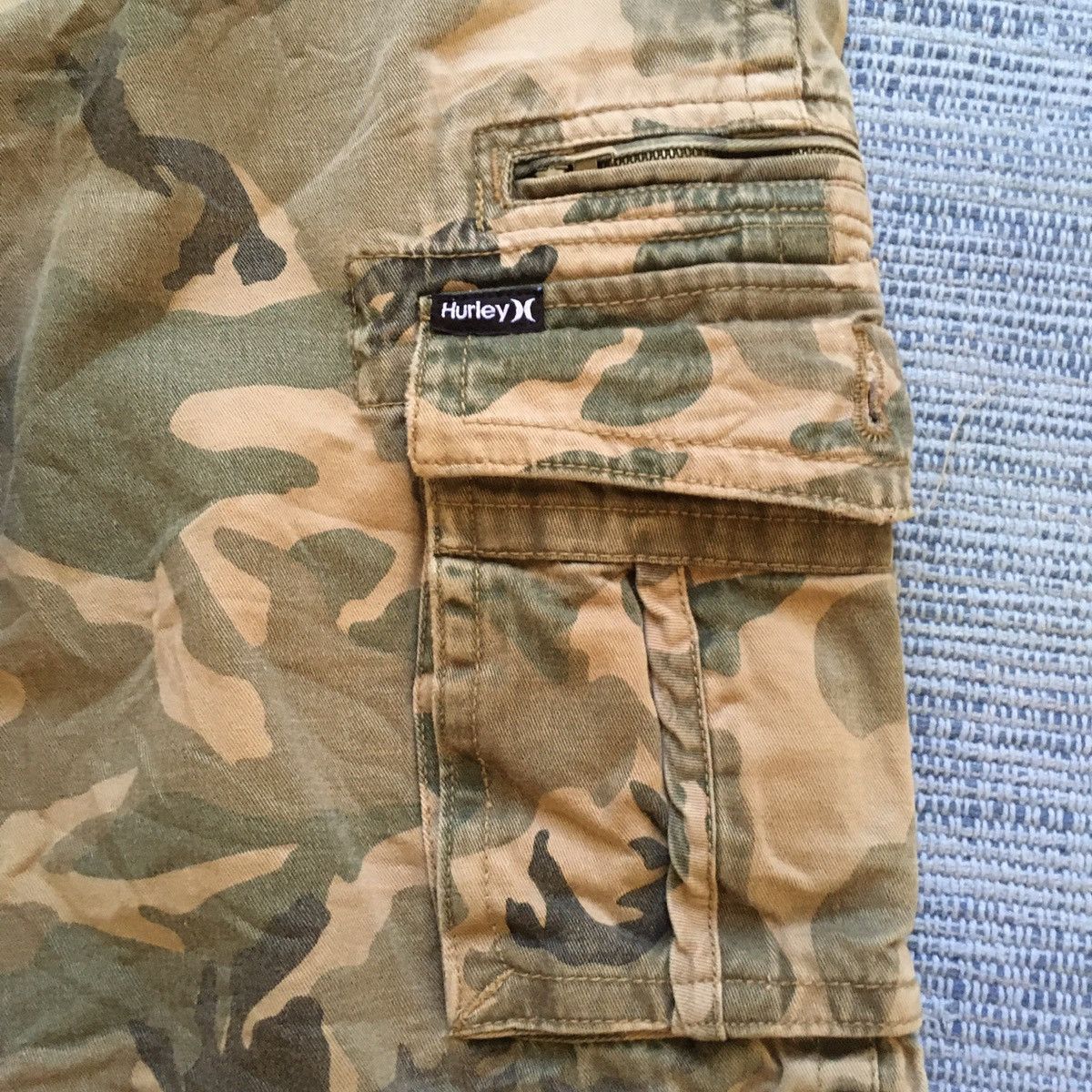 Hurley cargo short camo Size US 31 - 2 Thumbnail