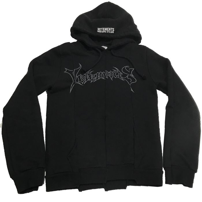 Vetements misplaced best sale skull hoodie