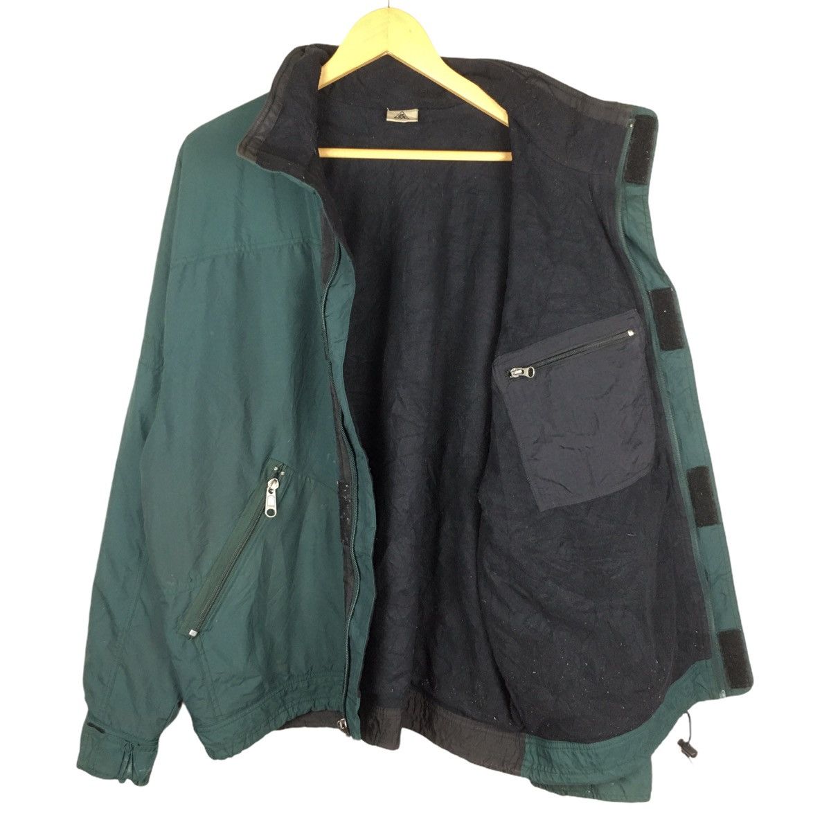 Nike ACG Vtg Nike ACG Zip Up Nylon Windbreaker Jacket Size US L / EU 52-54 / 3 - 9 Thumbnail