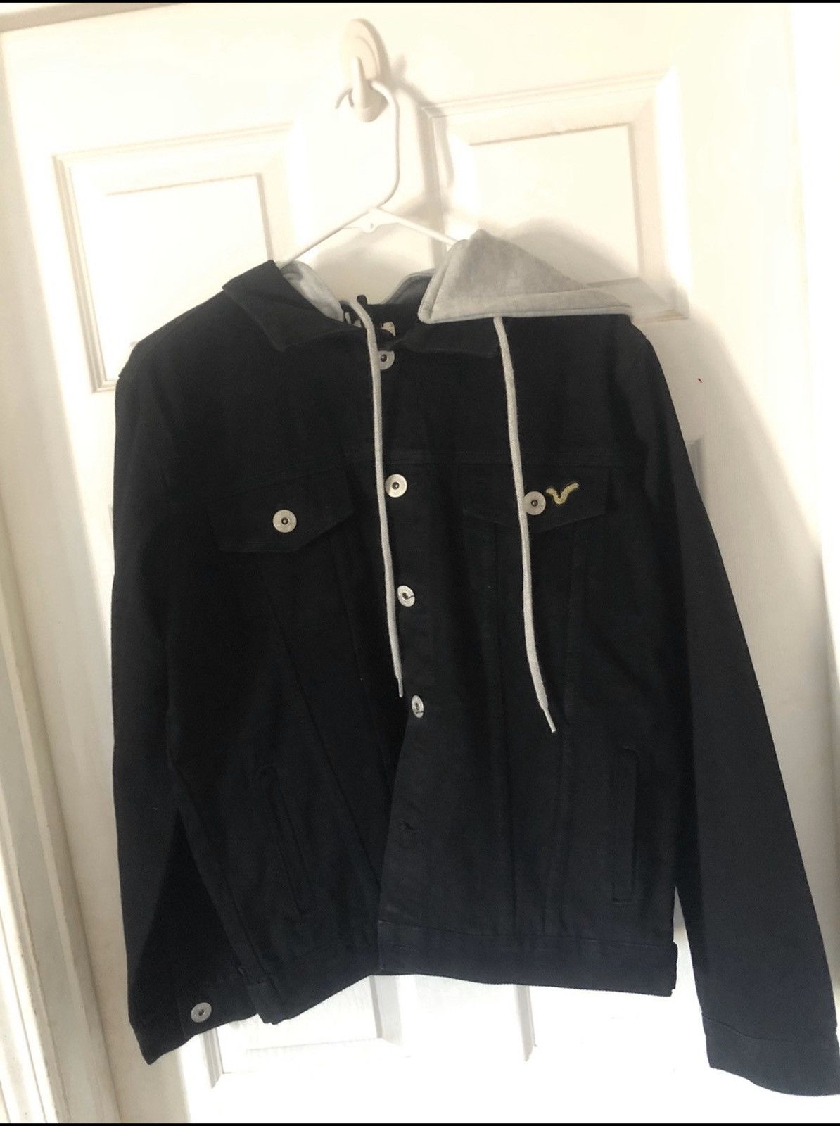 Voi Jeans Co. Brand New Voi Jeans Denim Jacket With Hood in Washed