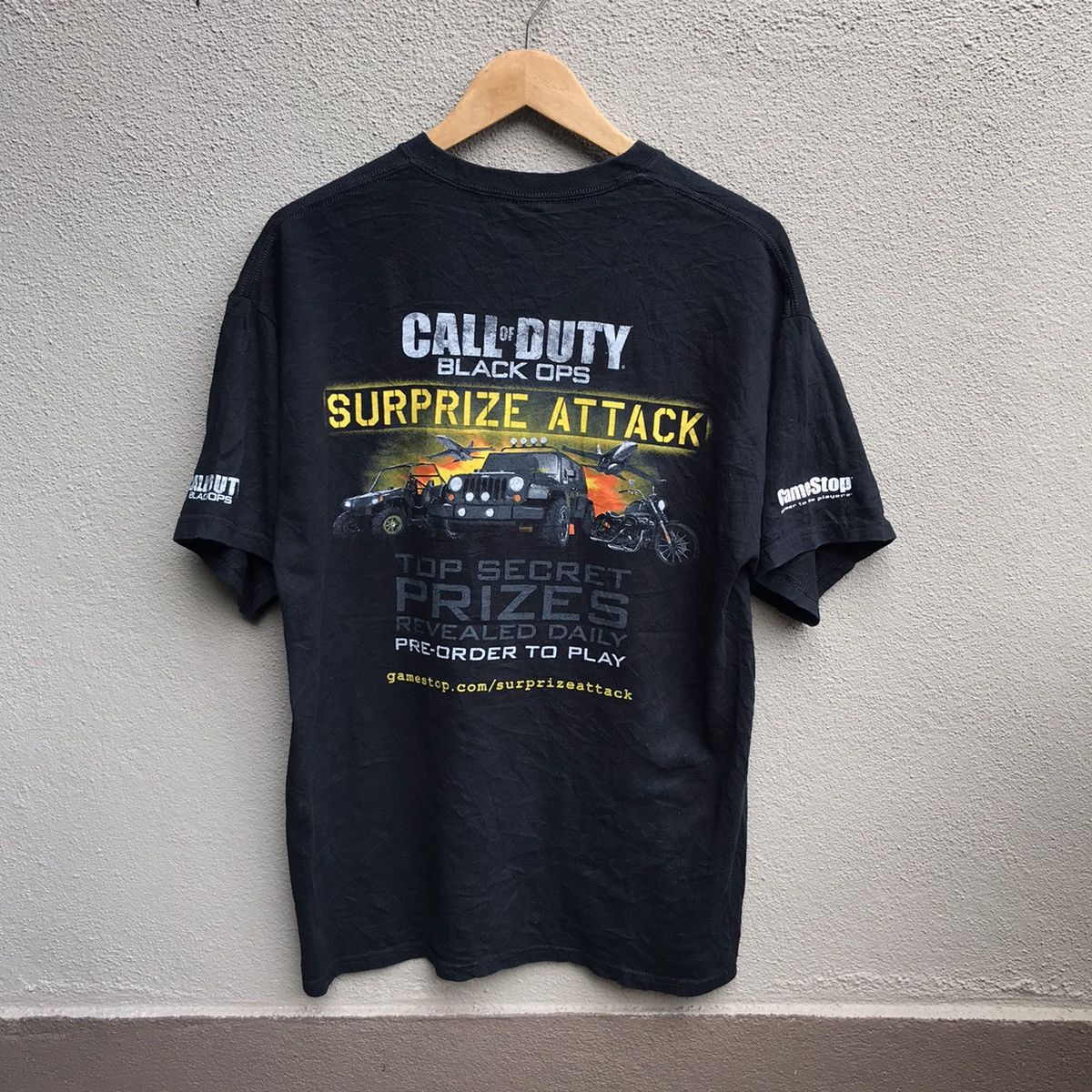Playstation Vintage CALL OF DUTY games tee Size US L / EU 52-54 / 3 - 1 Thumbnail