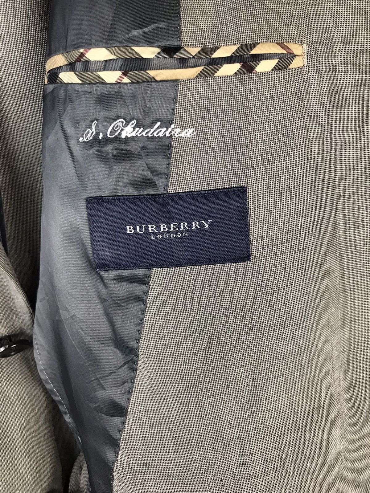 Burberry × Vintage Burberry London Gray Two-Button Blazer – Classic Tailoring Size US L / EU 52-54 / 3 - 3 Thumbnail