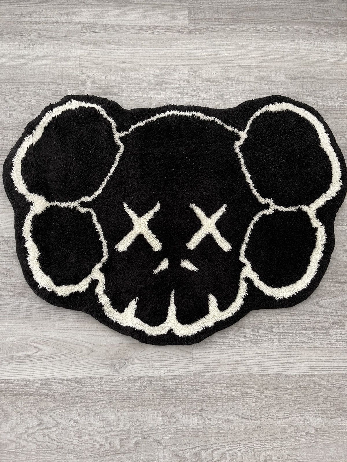 Kaws Original Fake x Gallery 1950 Skull Mat OG Size ONE SIZE - 5 Thumbnail