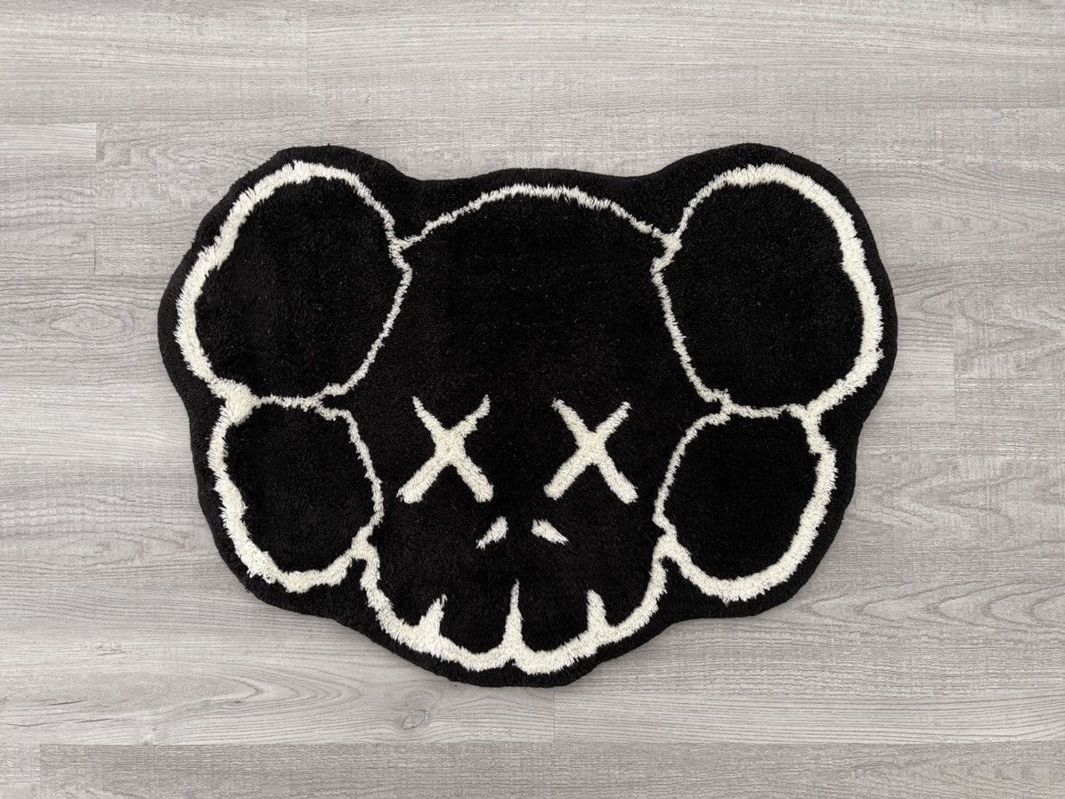 Kaws Original Fake x Gallery 1950 Skull Mat OG Size ONE SIZE - 6 Thumbnail