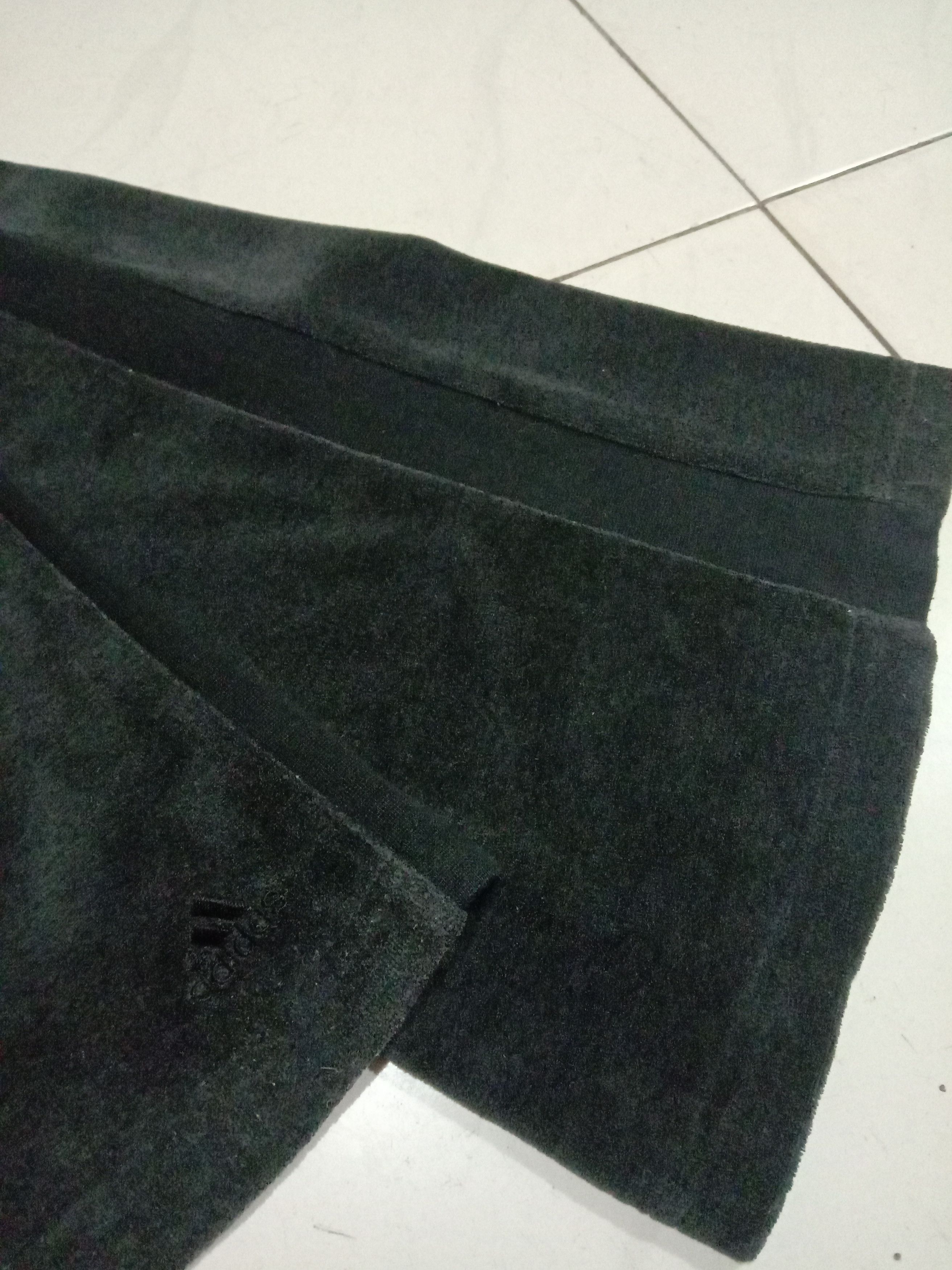 Adidas Ladies Bootcut Track Pants / Yoga Pants / Black Size US 28 / EU 44 - 4 Thumbnail