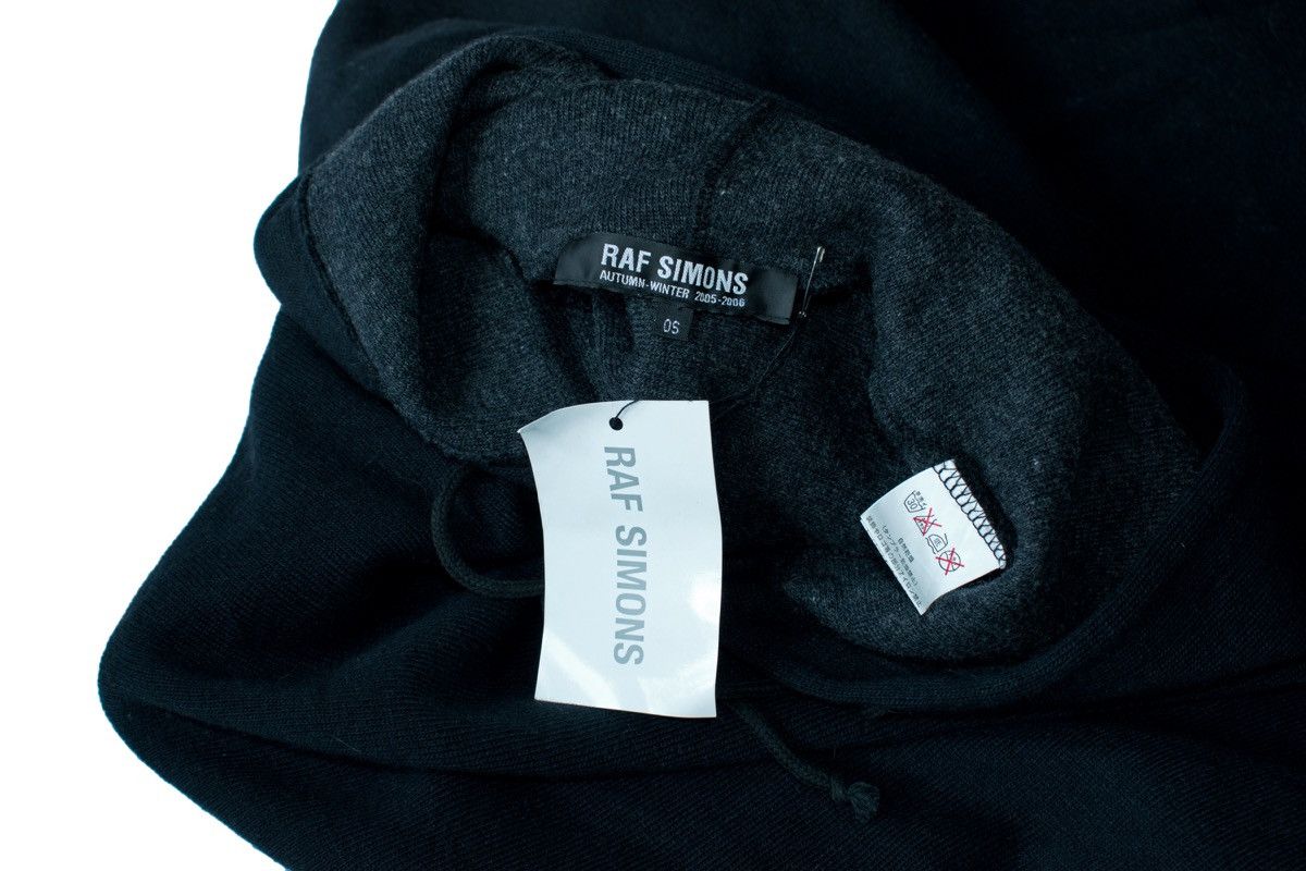 Raf Simons Raf Simons AW2005-2006 “History of My World” Blanket w/ Hood Size US XL / EU 56 / 4 - 5 Thumbnail