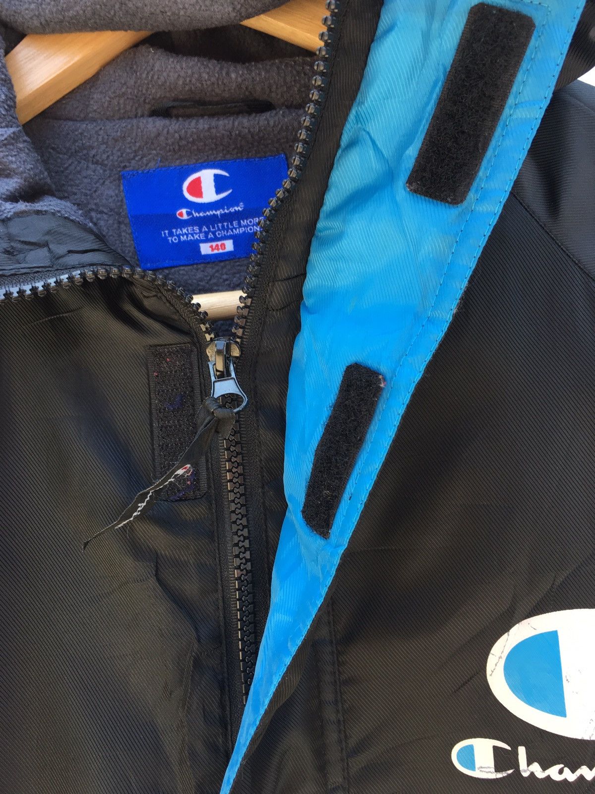 Champion Vintage Champion Blue Windbreaker Hoodie Size US M / EU 48-50 / 2 - 9 Thumbnail