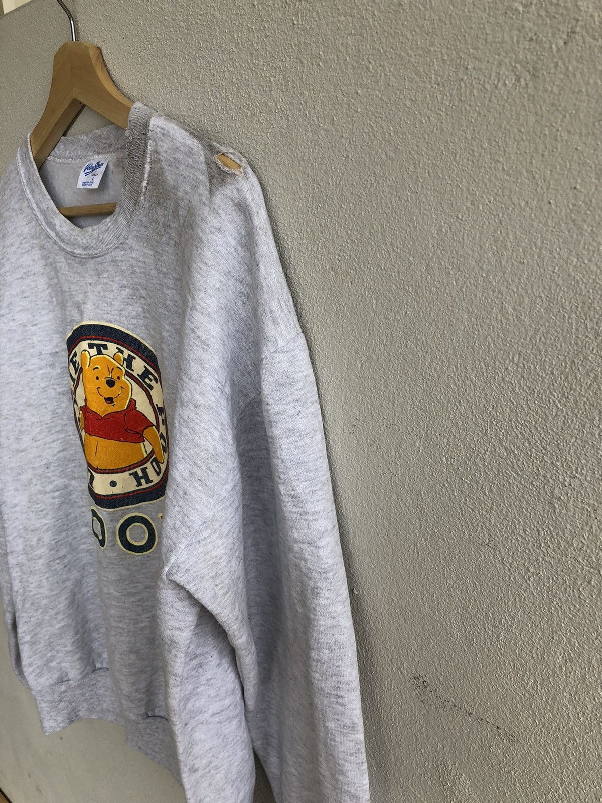 Velva Sheen × Vintage WINNIE THE POOH Big Logo Sweatshirts Size US L / EU 52-54 / 3 - 5 Thumbnail