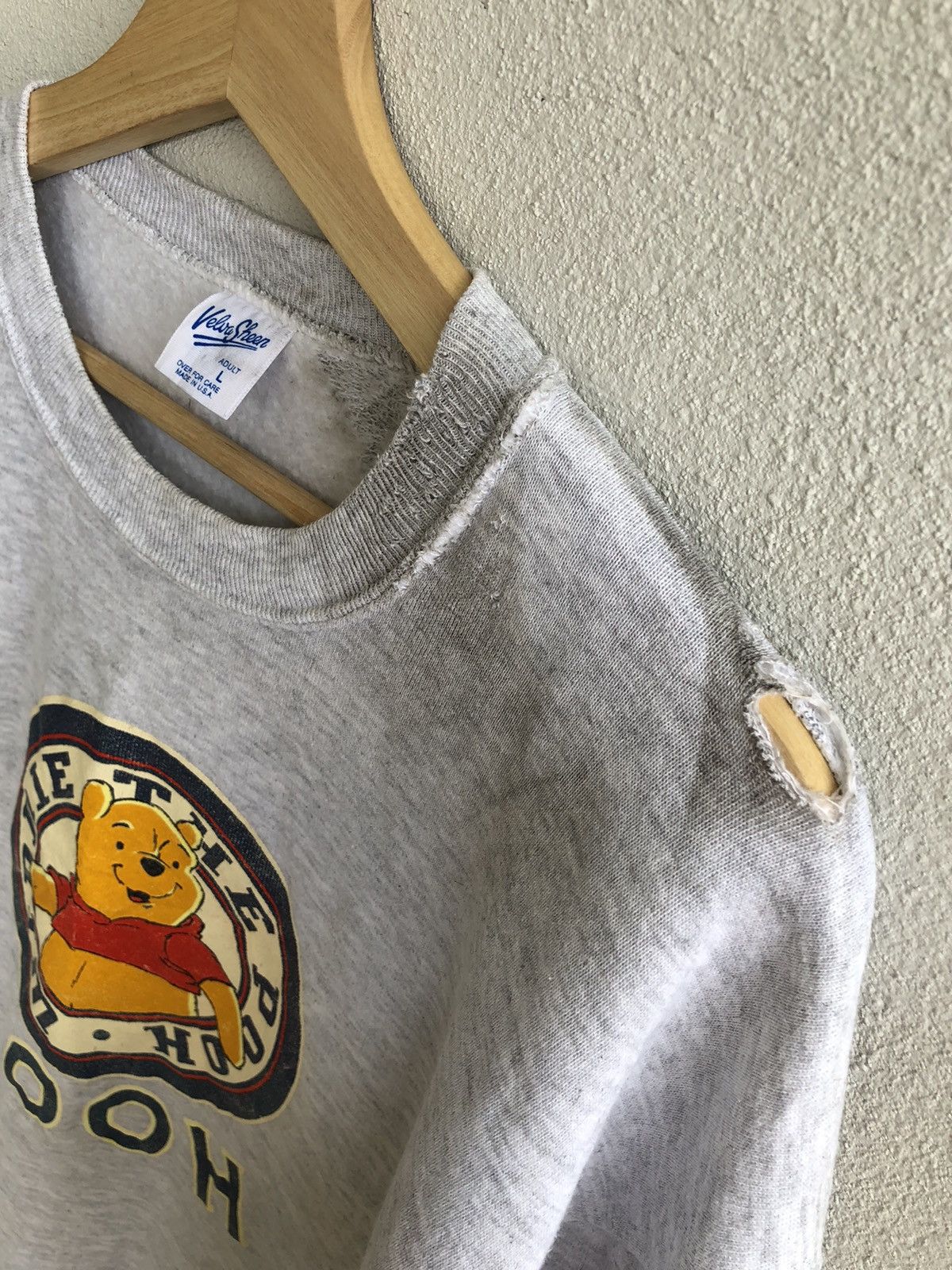 Velva Sheen × Vintage WINNIE THE POOH Big Logo Sweatshirts Size US L / EU 52-54 / 3 - 10 Thumbnail