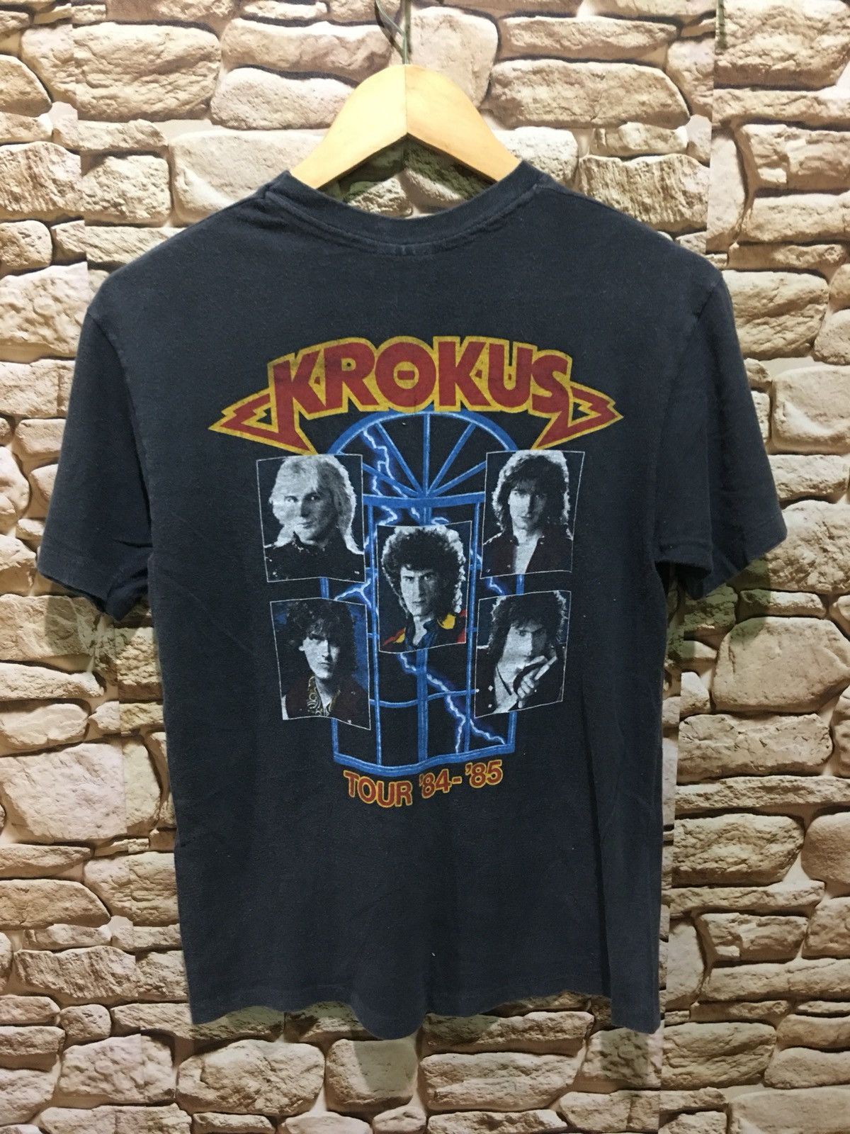 Band Tees × Vintage Vintage 80s Krokus Concert Rare Tshirt Size US M / EU 48-50 / 2 - 2 Thumbnail