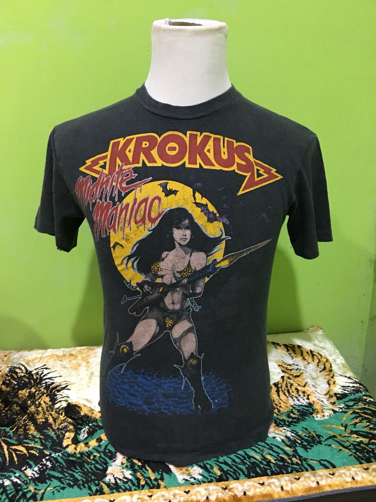 Band Tees × Vintage Vintage 80s Krokus Concert Rare Tshirt Size US M / EU 48-50 / 2 - 5 Thumbnail