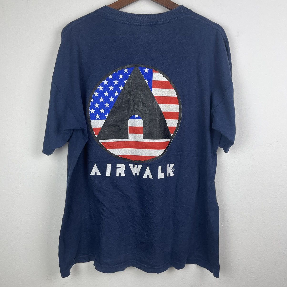 Airwalk Vintage Air walk made in USA tee Size US XL / EU 56 / 4 - 1 Thumbnail