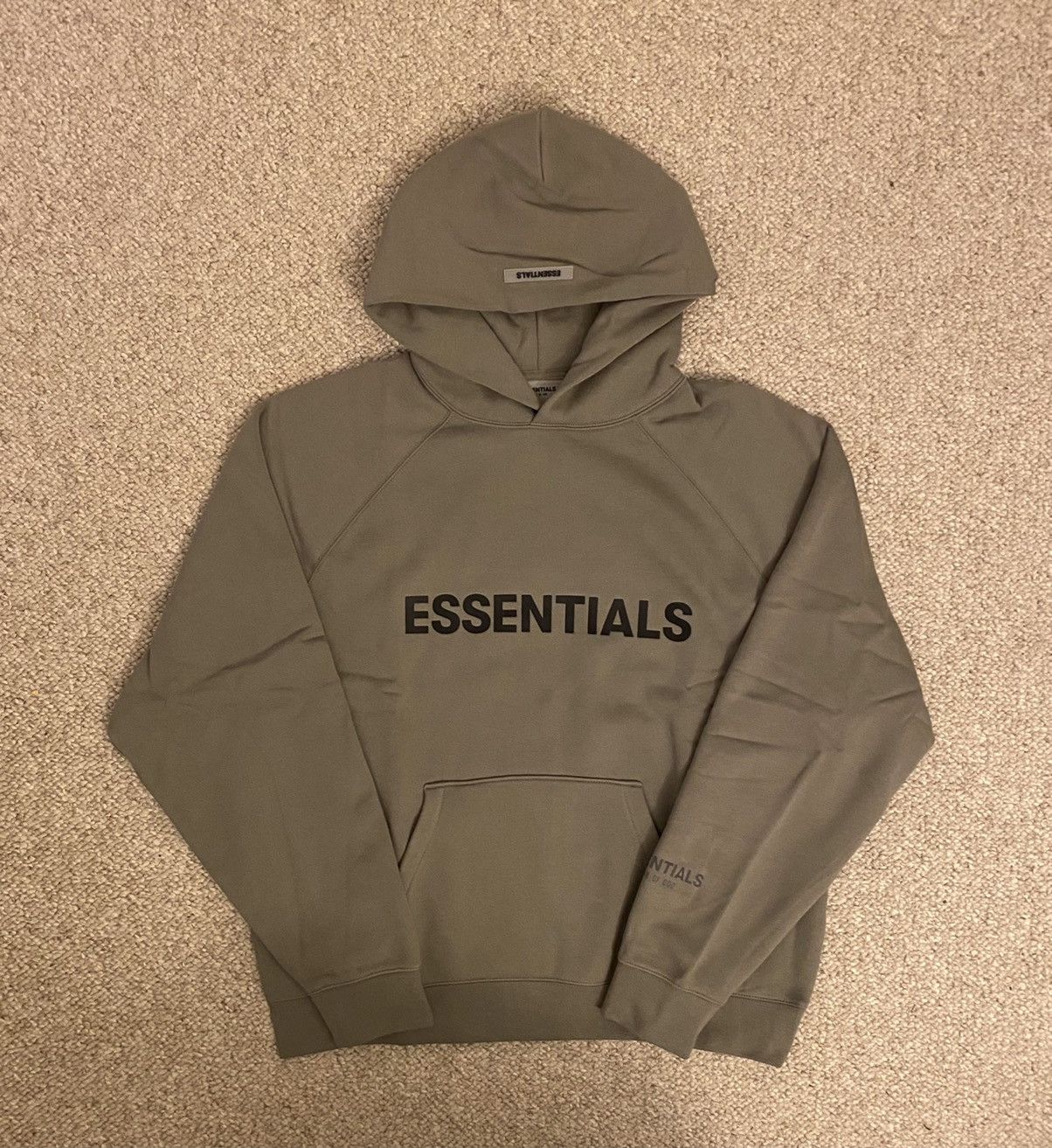 Fear of god essentials pullover hoodie applique logo cement sale